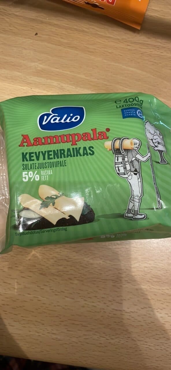 Valio sulatejuustoviipale kevyenraikas 5% packshot