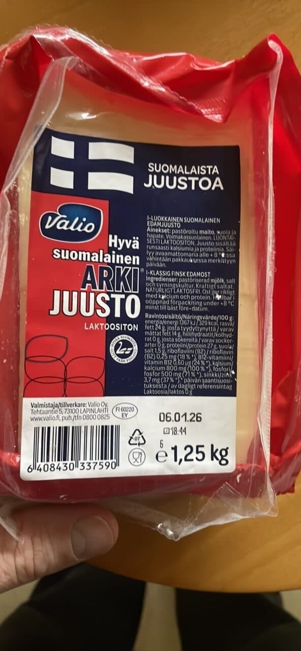 Valio Hyvä suomalainen ARKIJUUSTO packshot