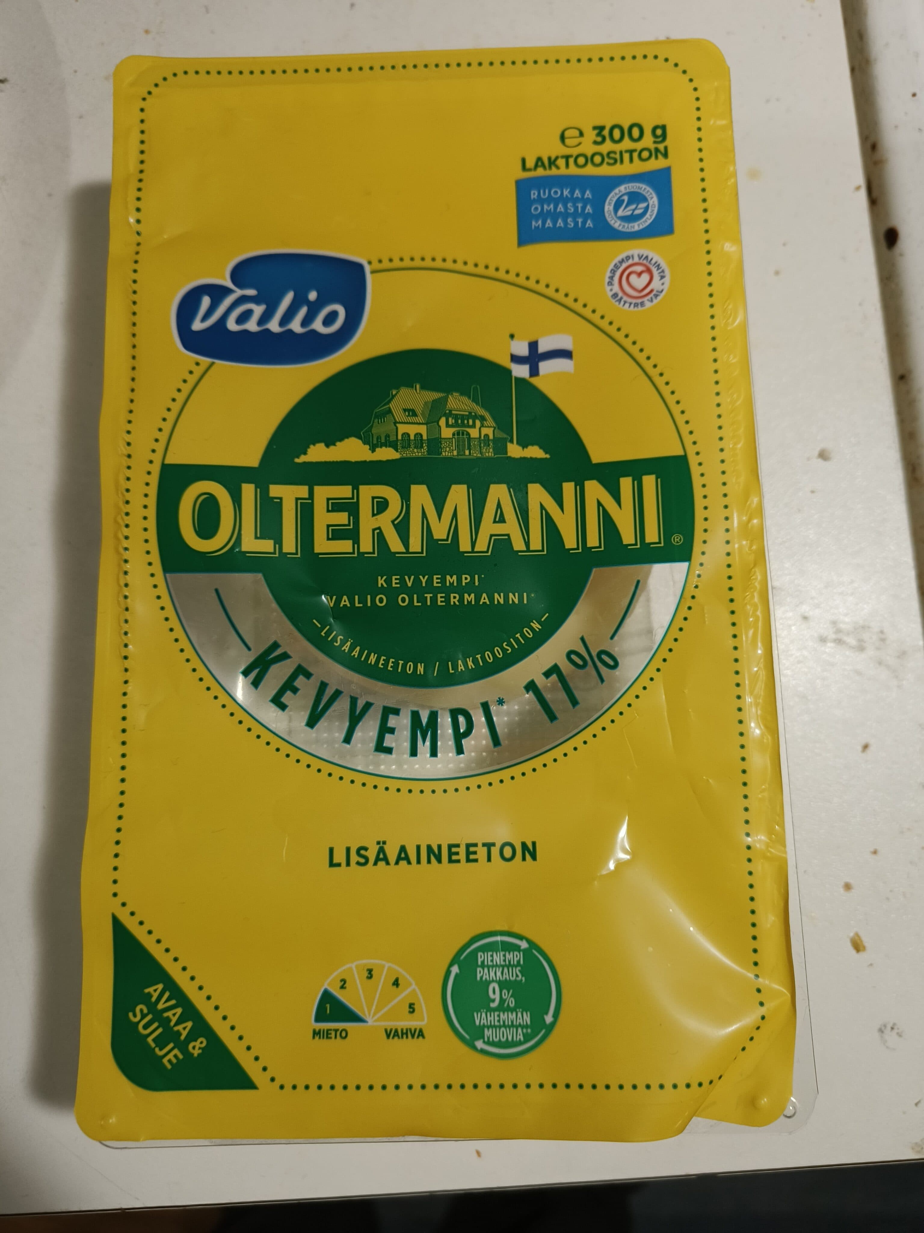 Valio Oltermanni Juusto kevyempi packshot