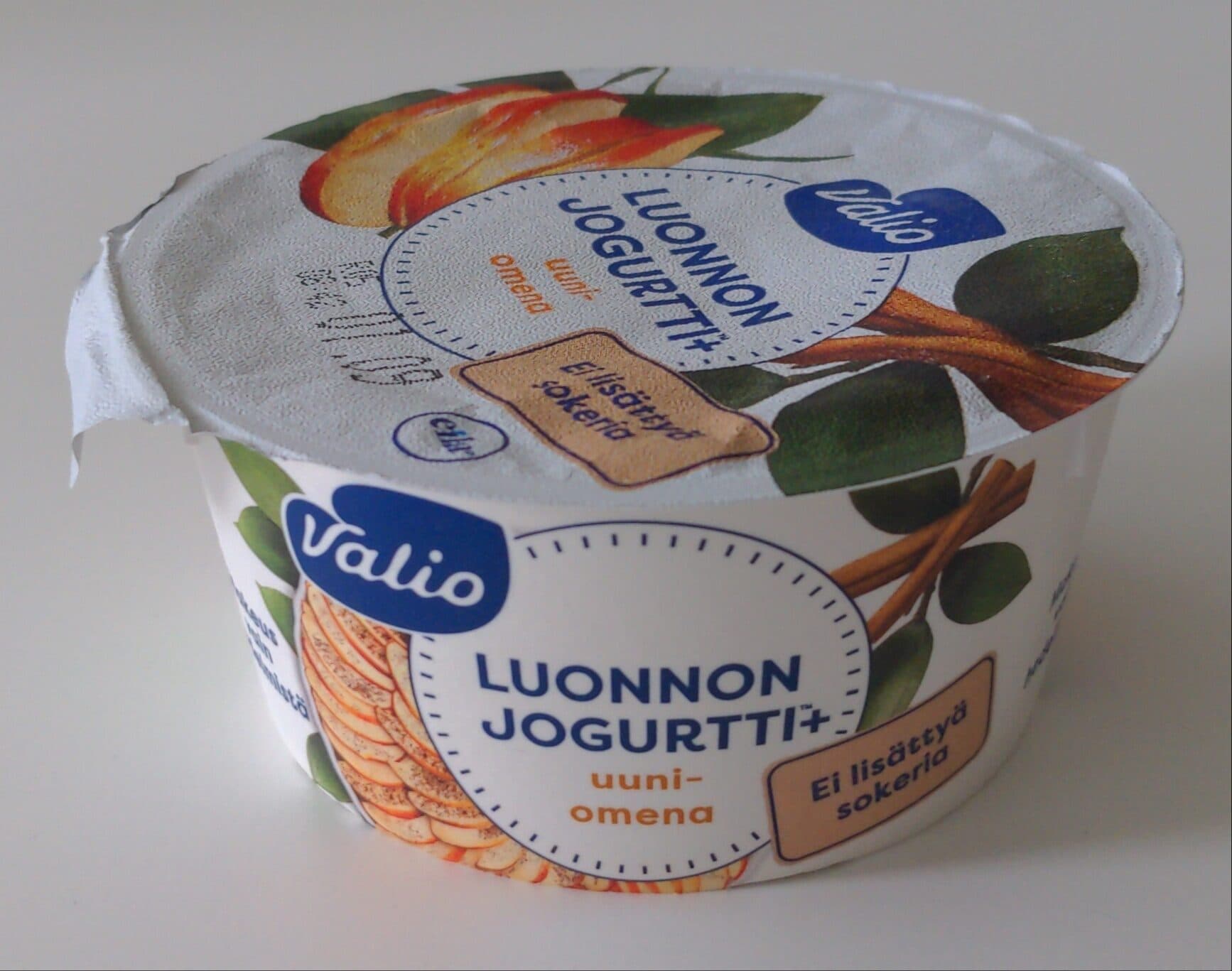 Valio Luonnonjogurtti+ Uuniomena packshot
