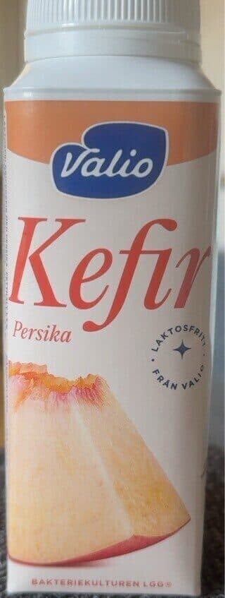 Valio Kefir yoghurt packshot
