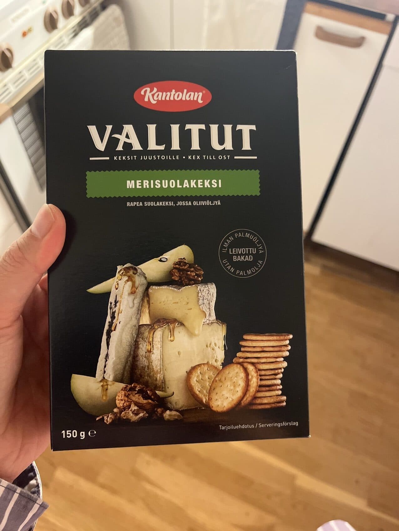 Valitut Cheese Cracker packshot