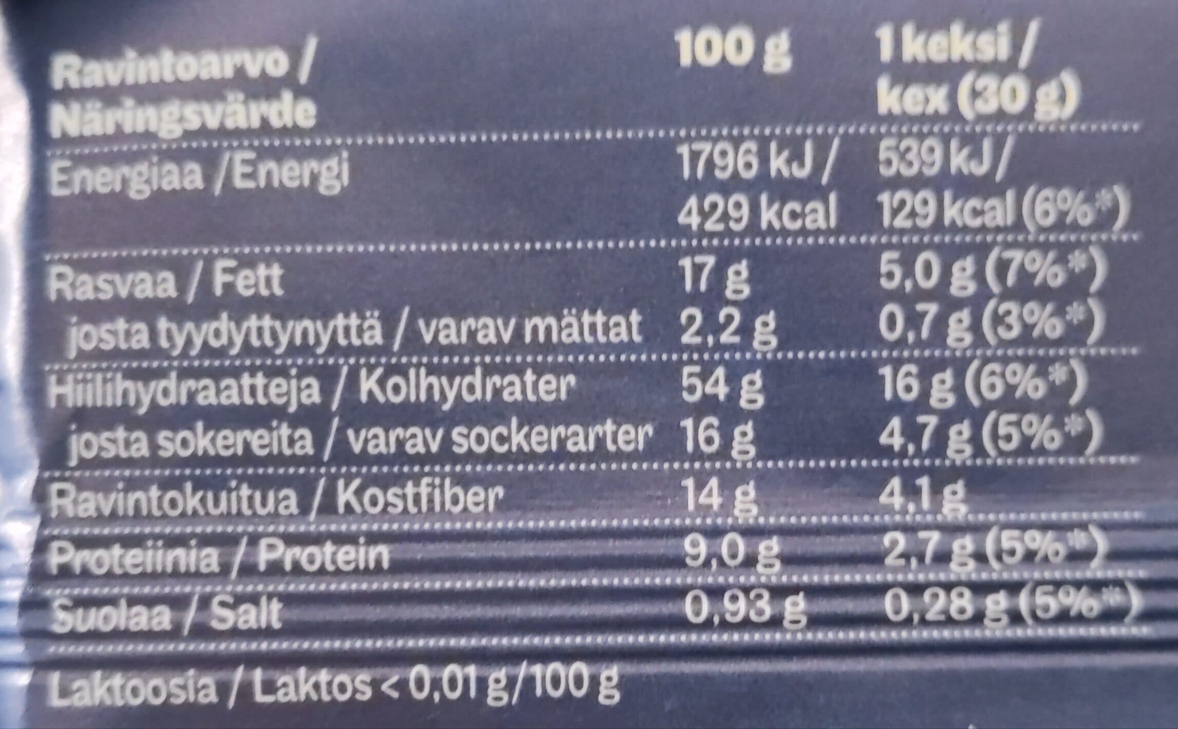 Elovena Välipalakeksi karpalo & kinuski packshot