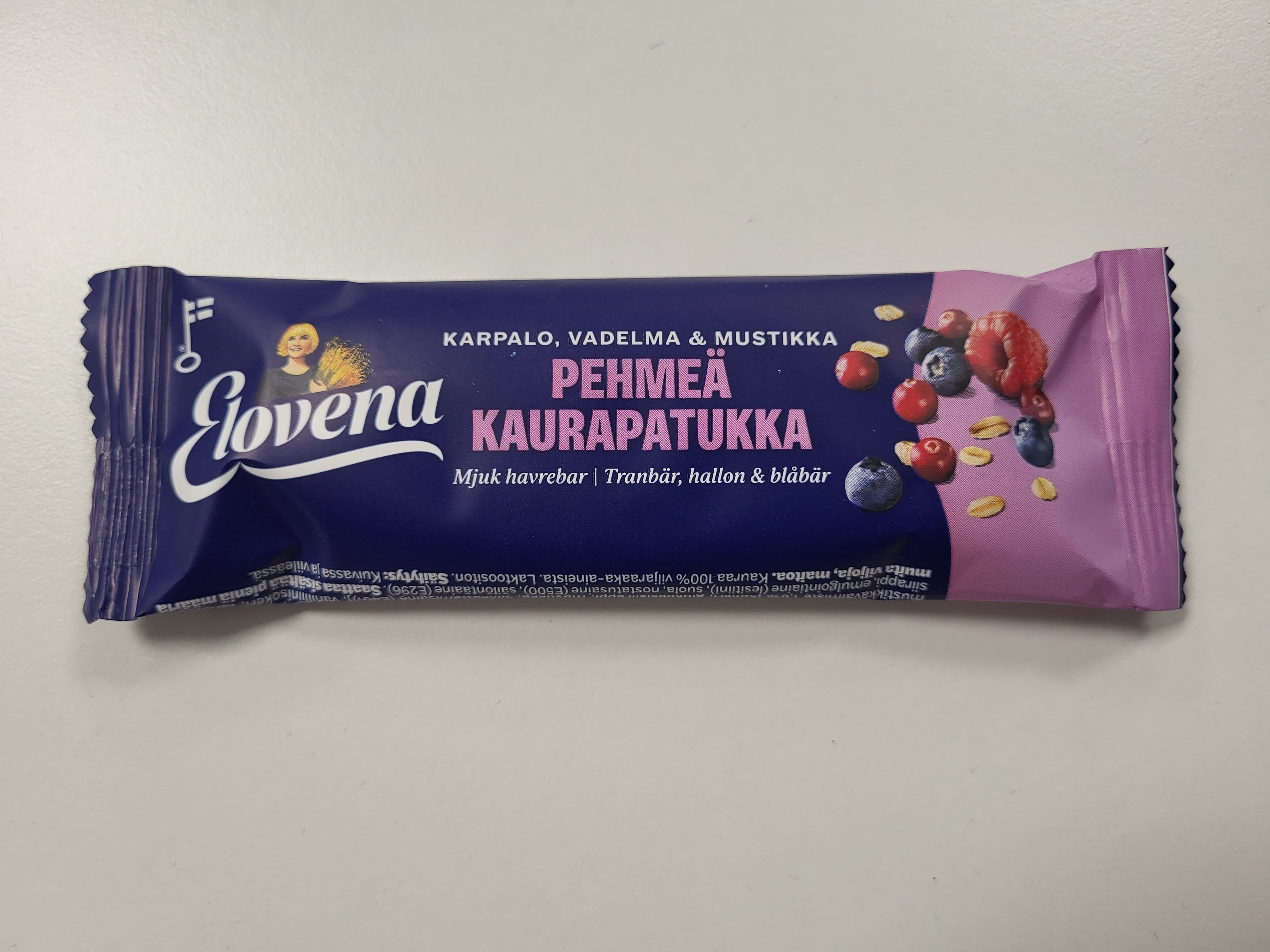 Elovena Pehmeä Kaurapatukka Karpalo, Vadelma Mustikka packshot