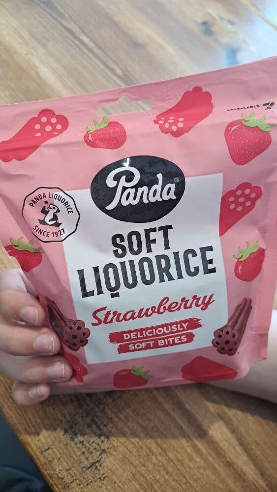 Panda Soft Liquorice Strawberry packshot