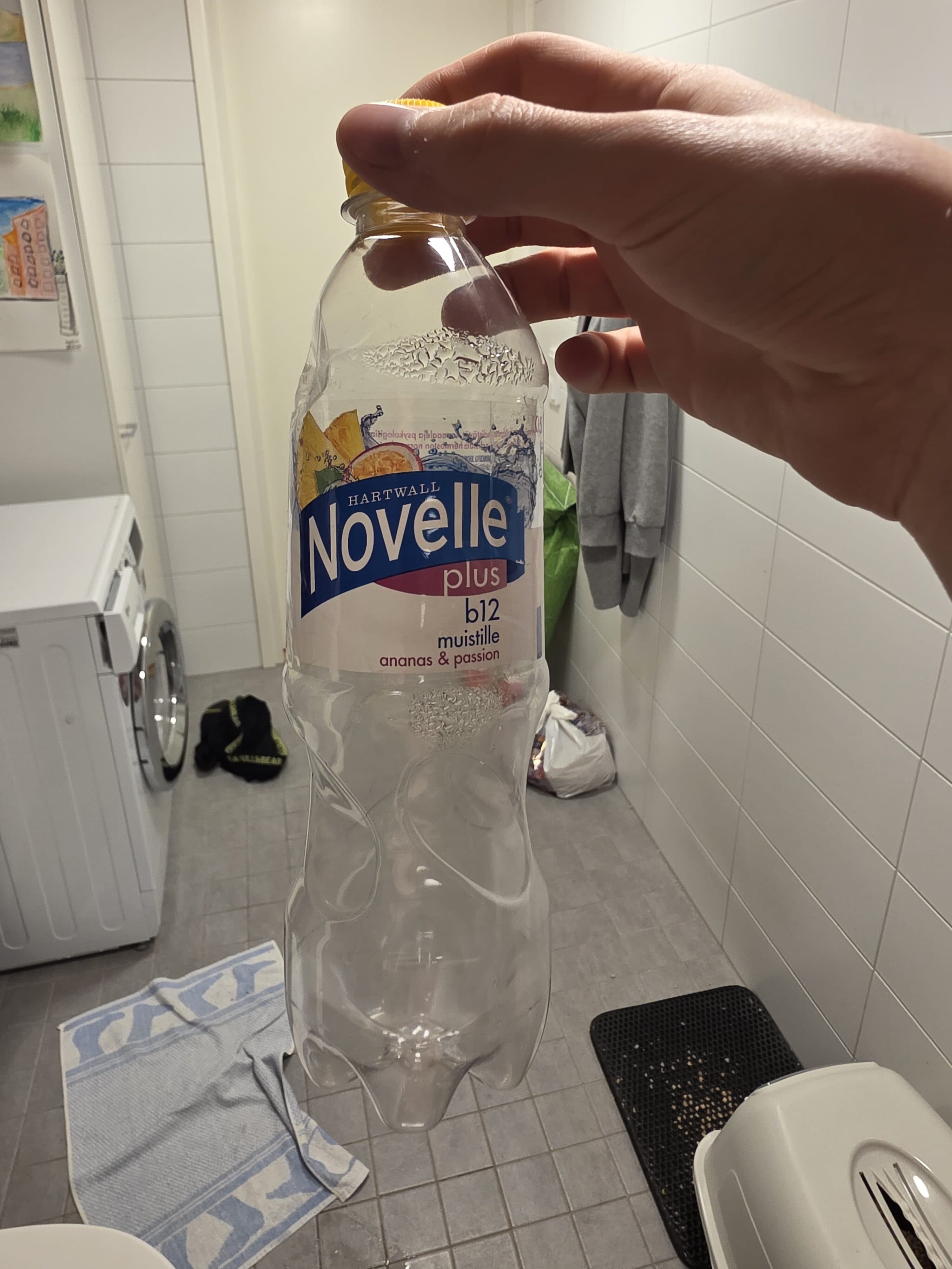 Hartwall Novelle Plus Ananas & Passion packshot