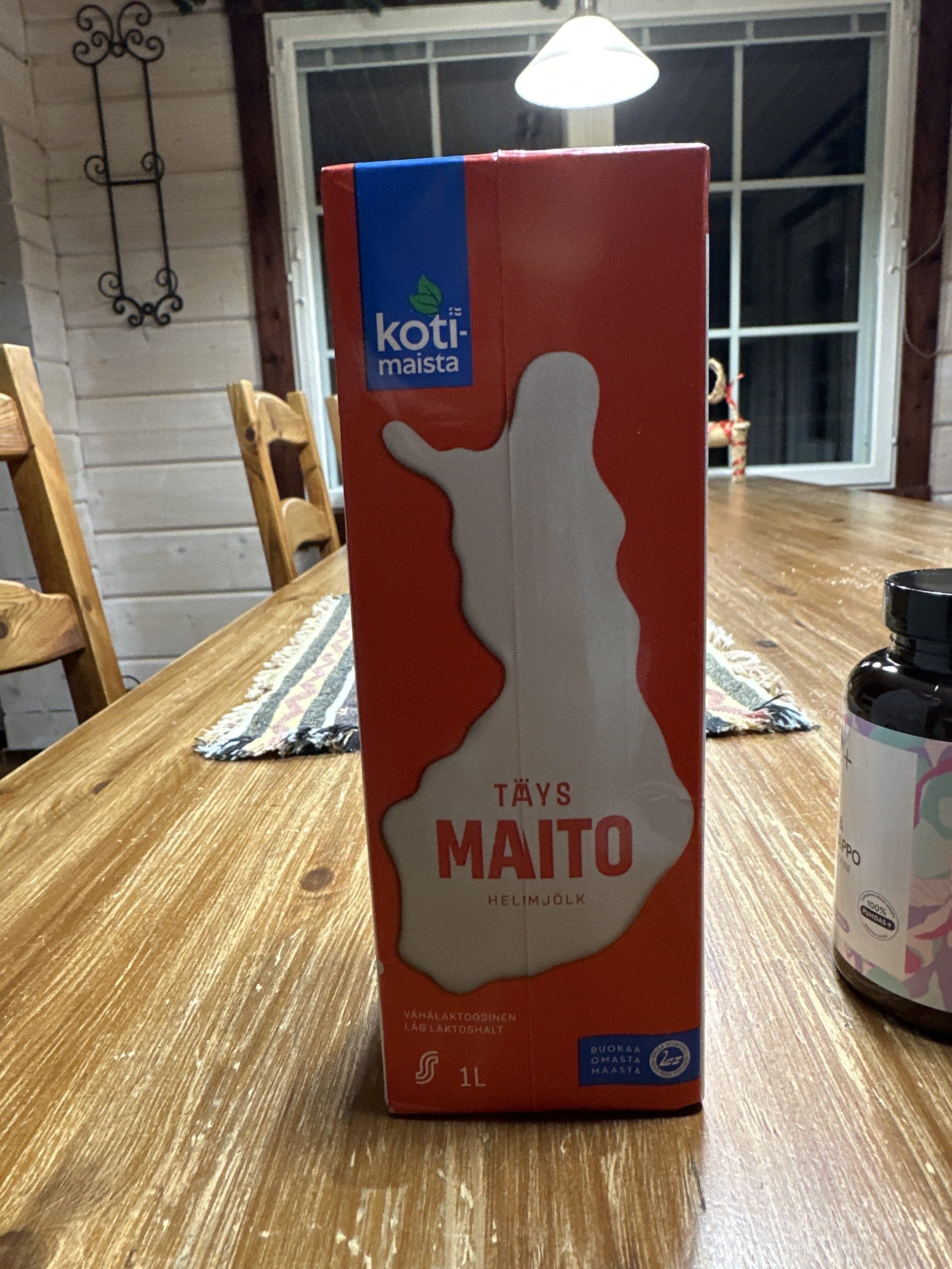 Kotimaista Full Milk packshot