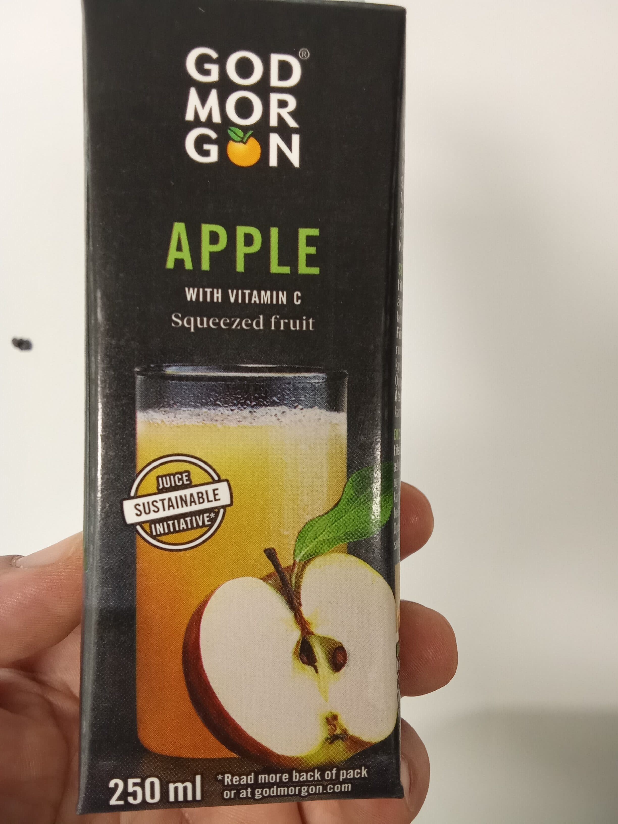 Godmorgon Apple juice packshot