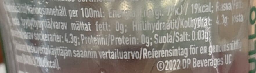 fuzetea Persikka ja hibiskus jäätee packshot
