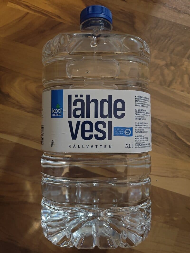 Kotimaists Lähdevesi packshot