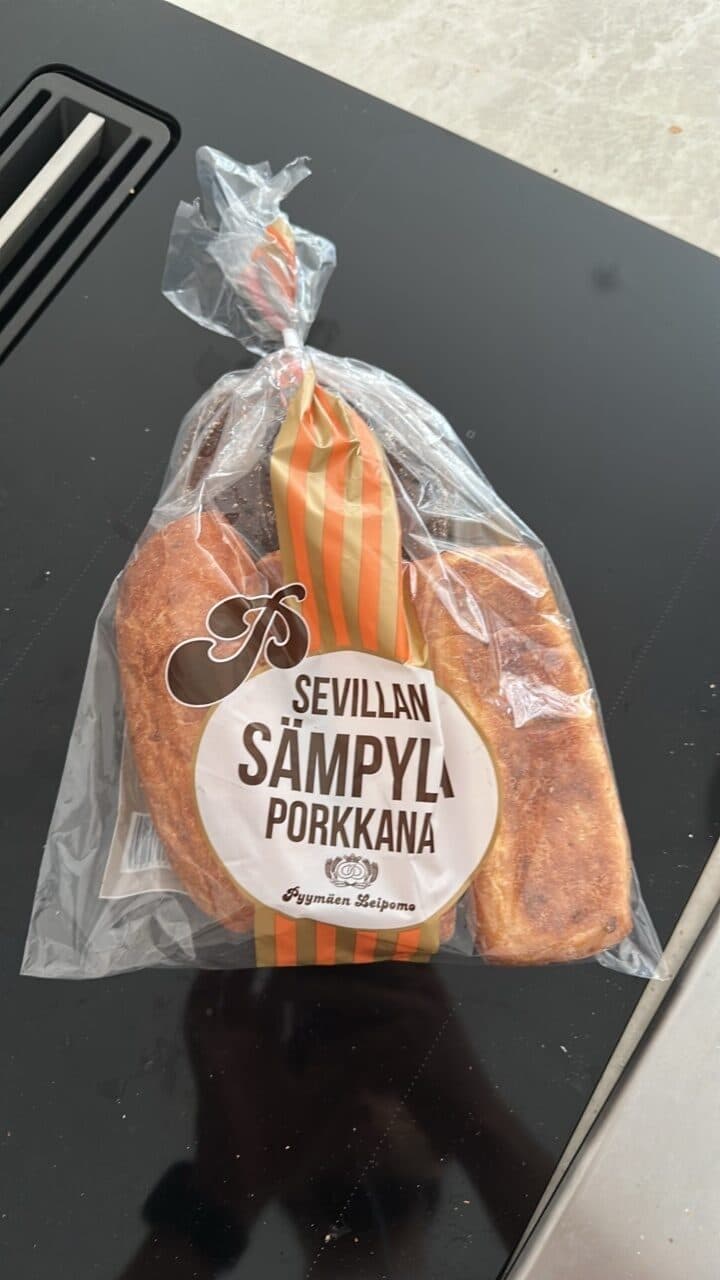 Pyymäen Leipomo Sevillan Sämpylä Porkkana packshot