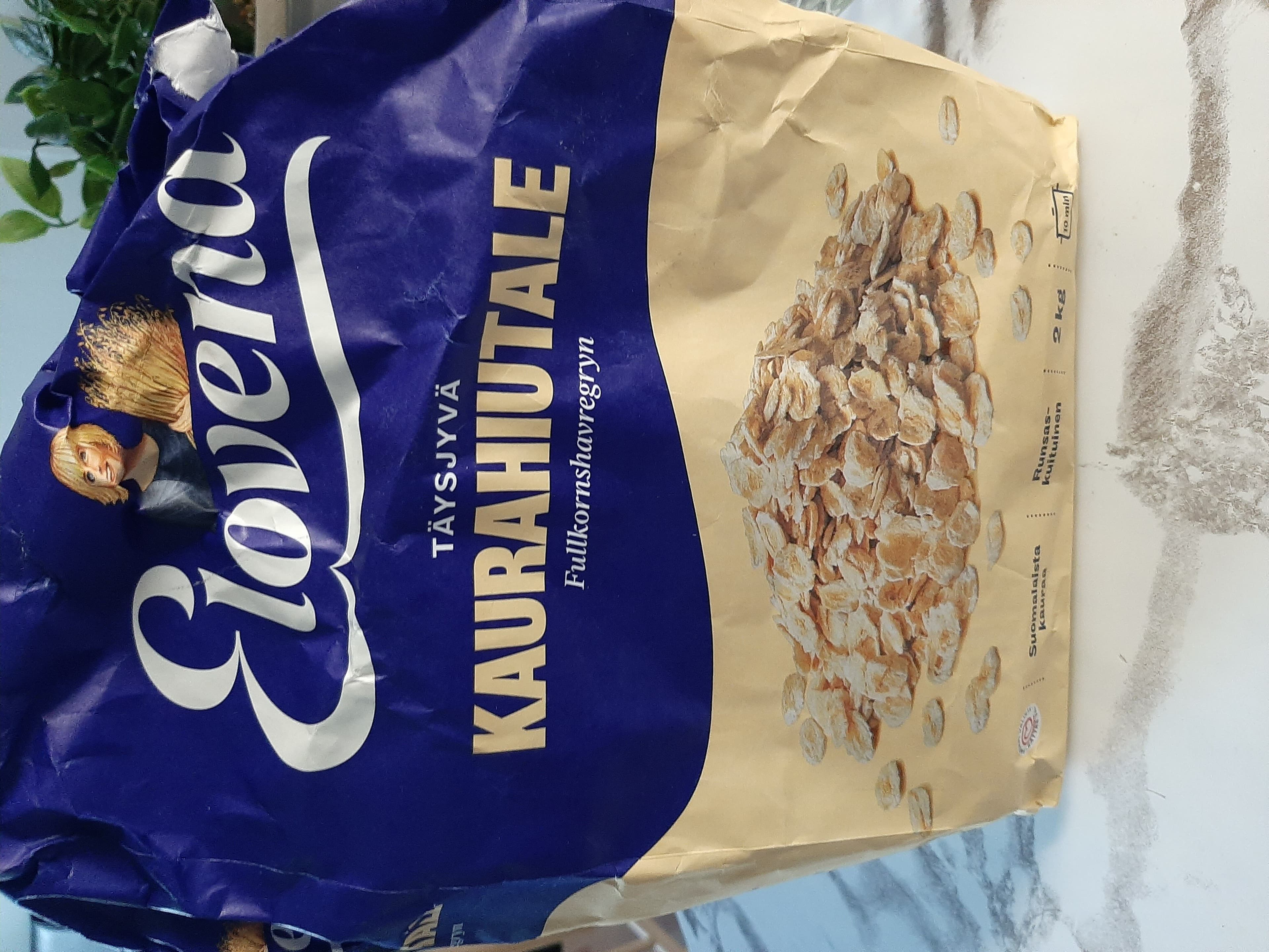Elovena Oatmeal packshot
