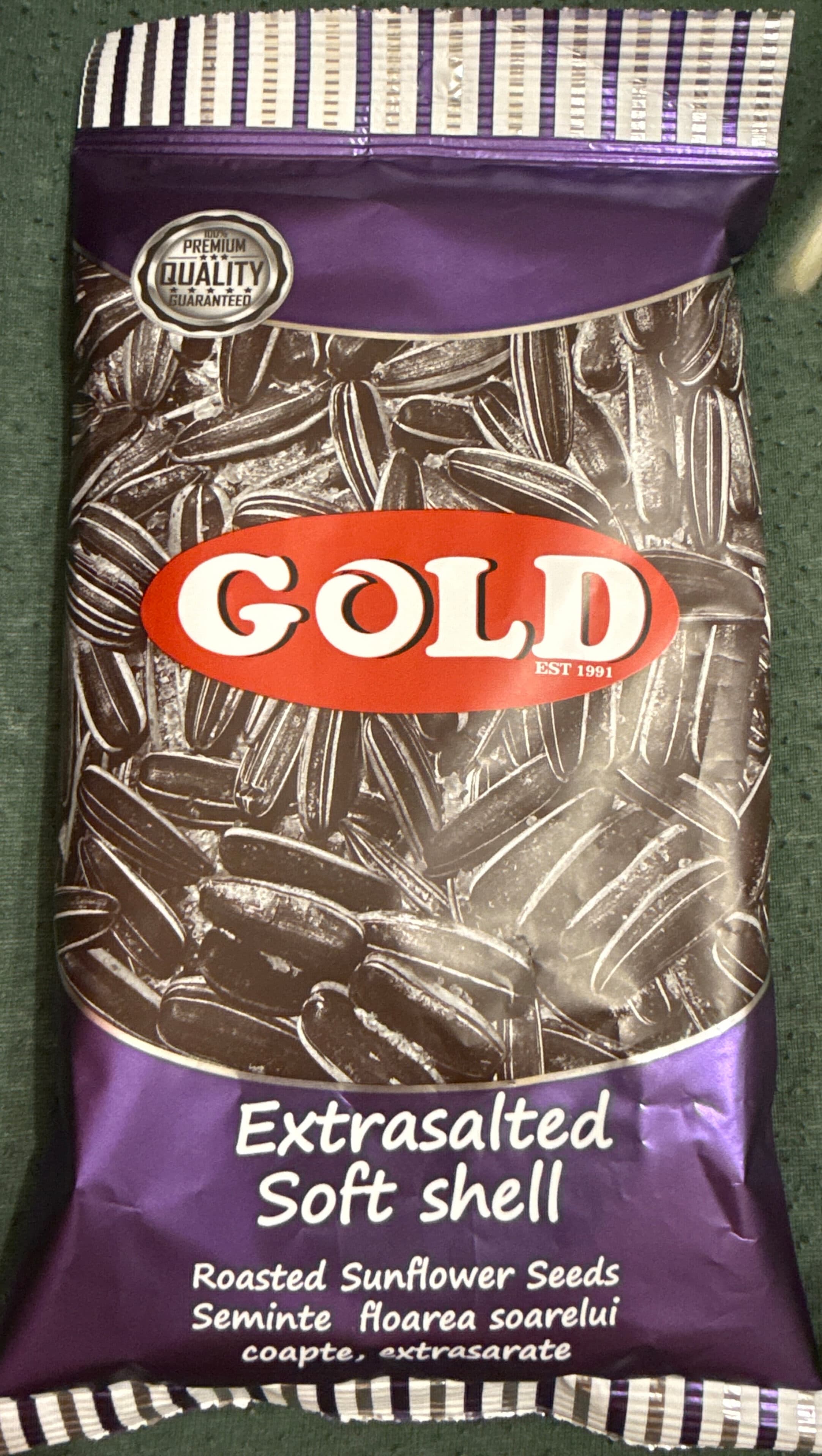 Gold Extrasalted soft Shell roasted Sunflower seeds packshot