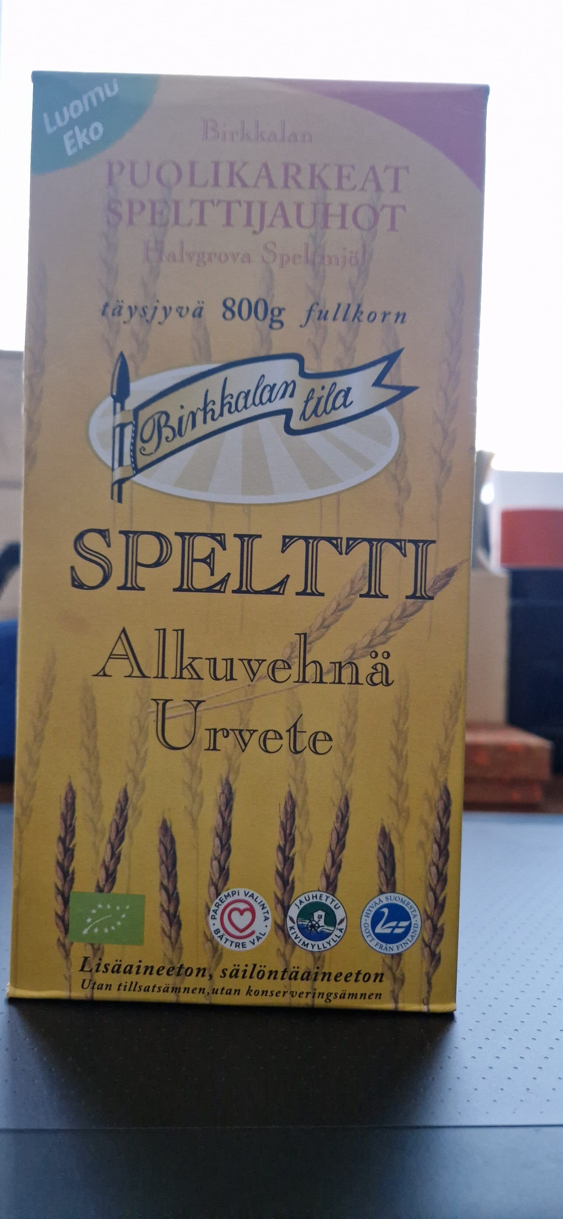 Birkkalan Puolikarkea Spelttijauho packshot