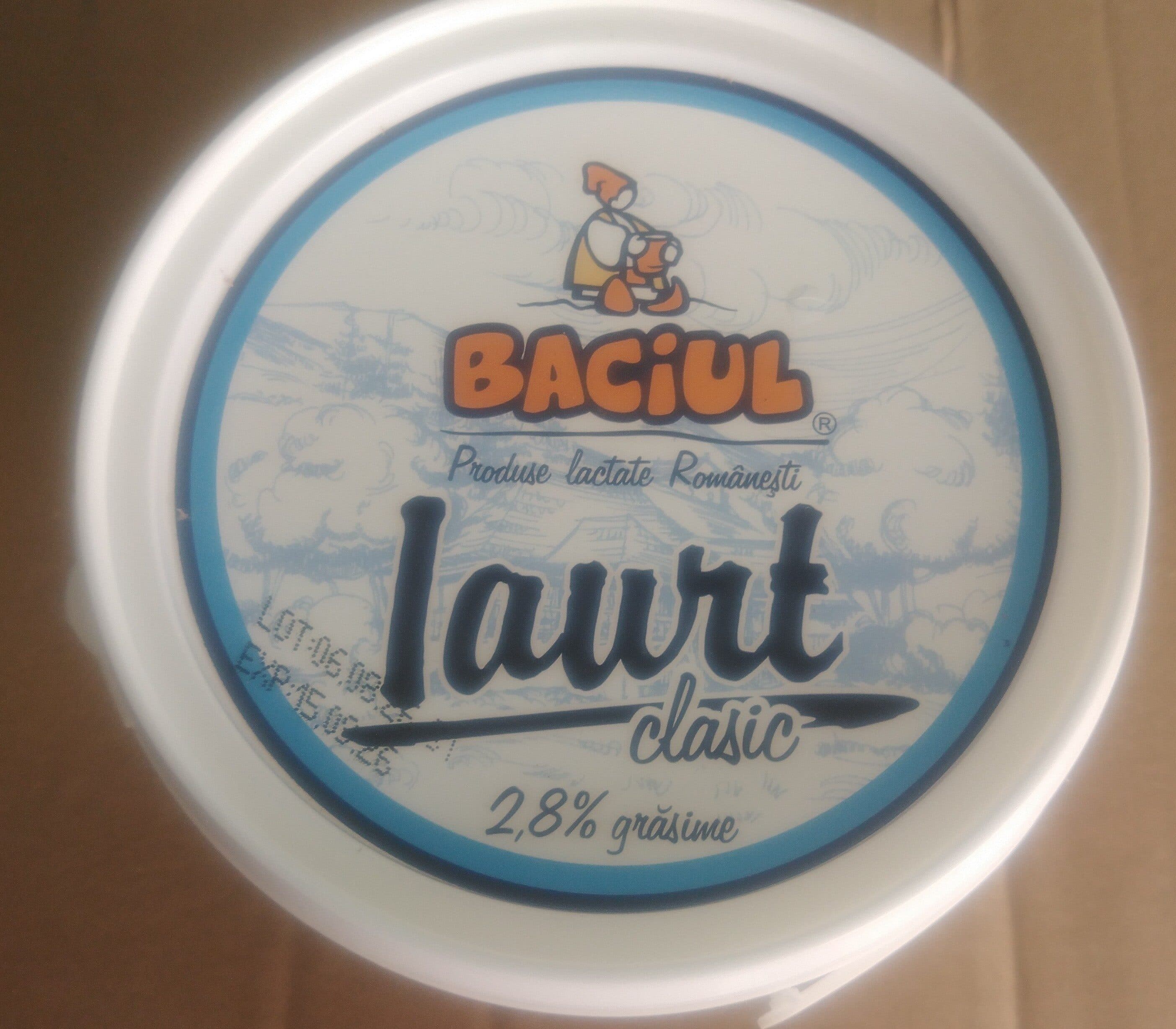 baciul iaurt 2.8% mare packshot