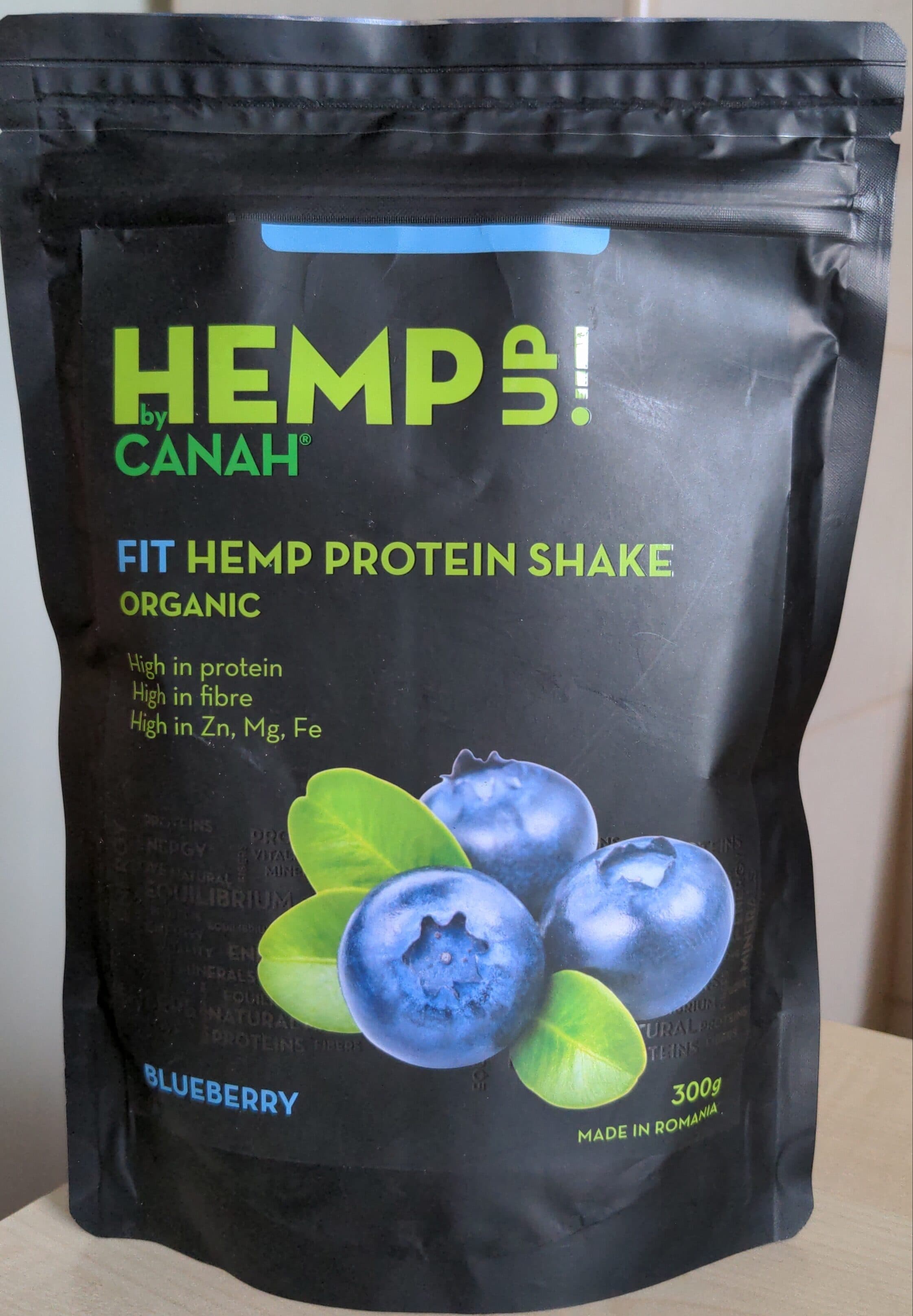 Hemp up! (by Canah) Fit shake proteic de cânepă și afine eco packshot