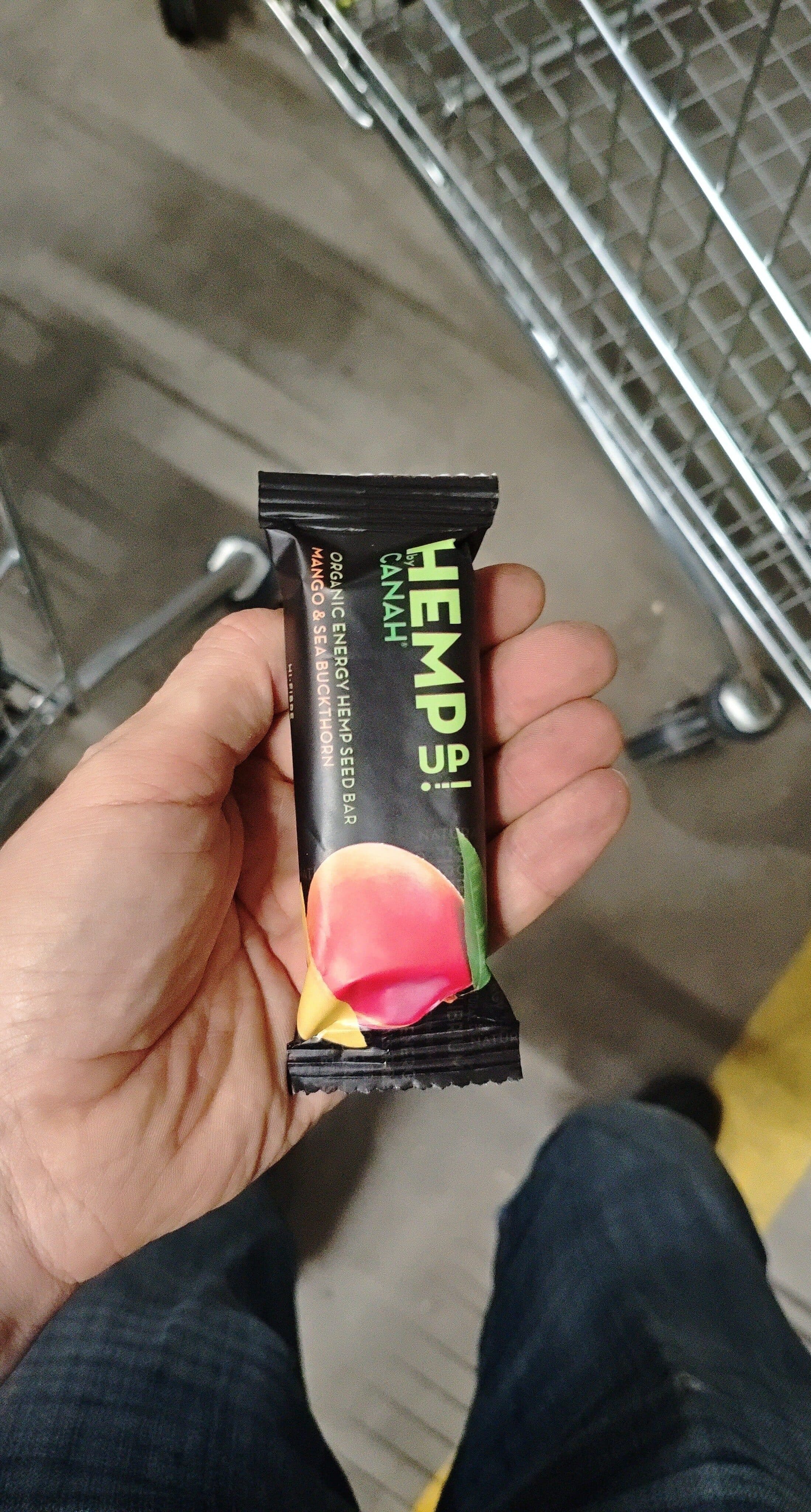 HEMP UP! CANAH ORGANIC ENERGY HEMP SEED BAR MANGO & SEA BUCKTHORN packshot
