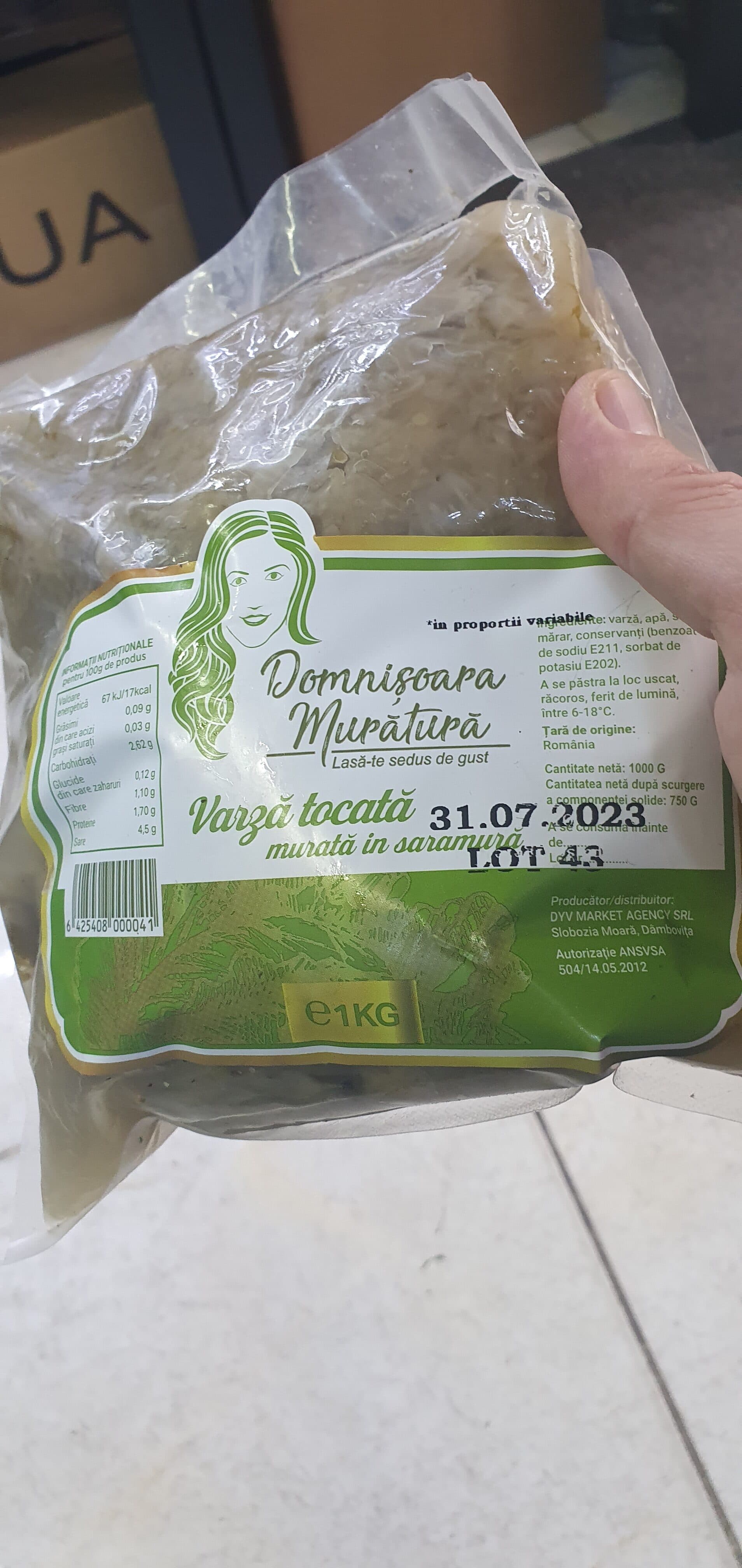 domnisoara murătură varza tocata in saramura packshot