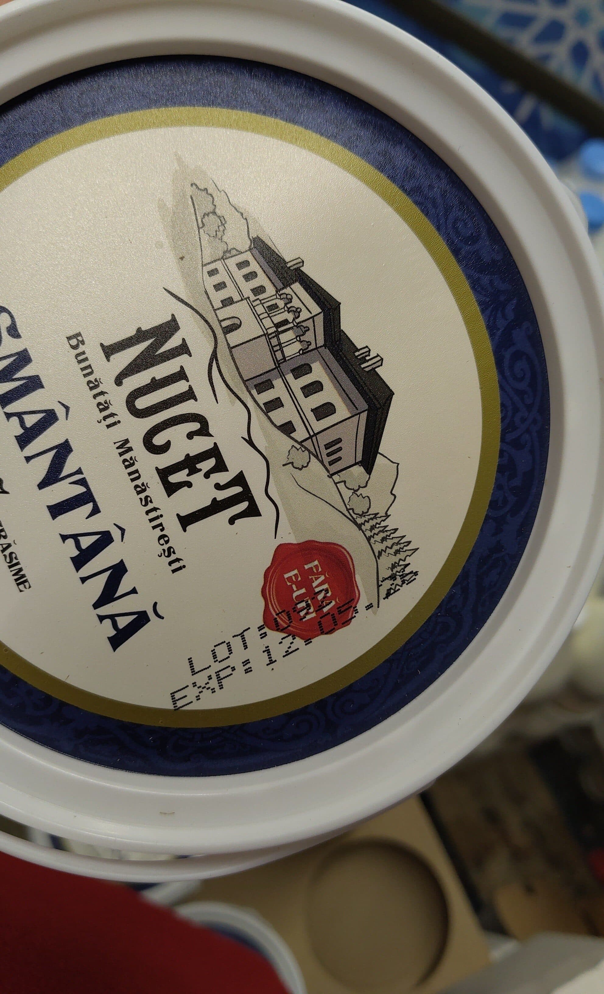 NUCET smantana packshot