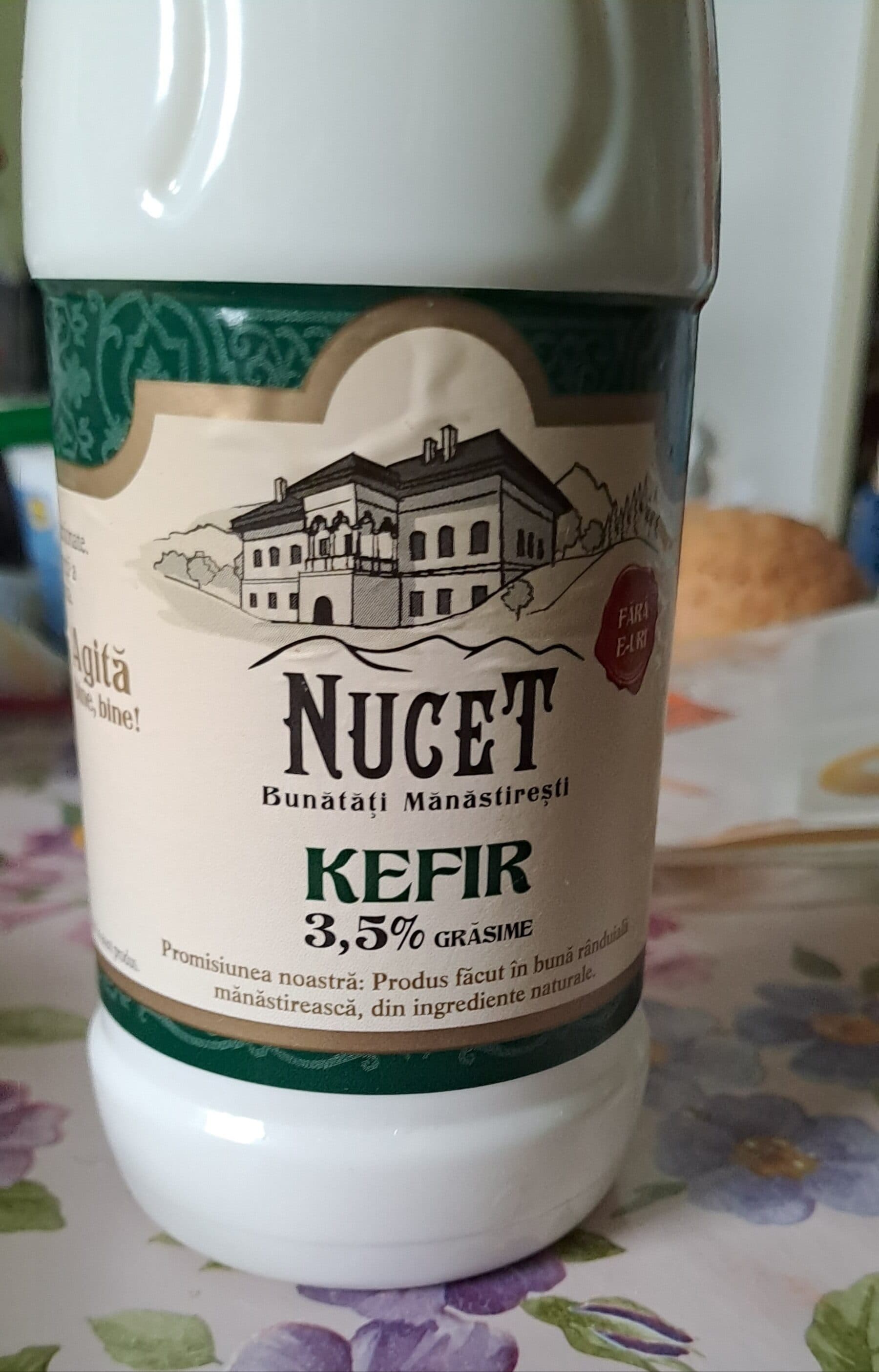 Open Food Facts nucet kefir mic packshot