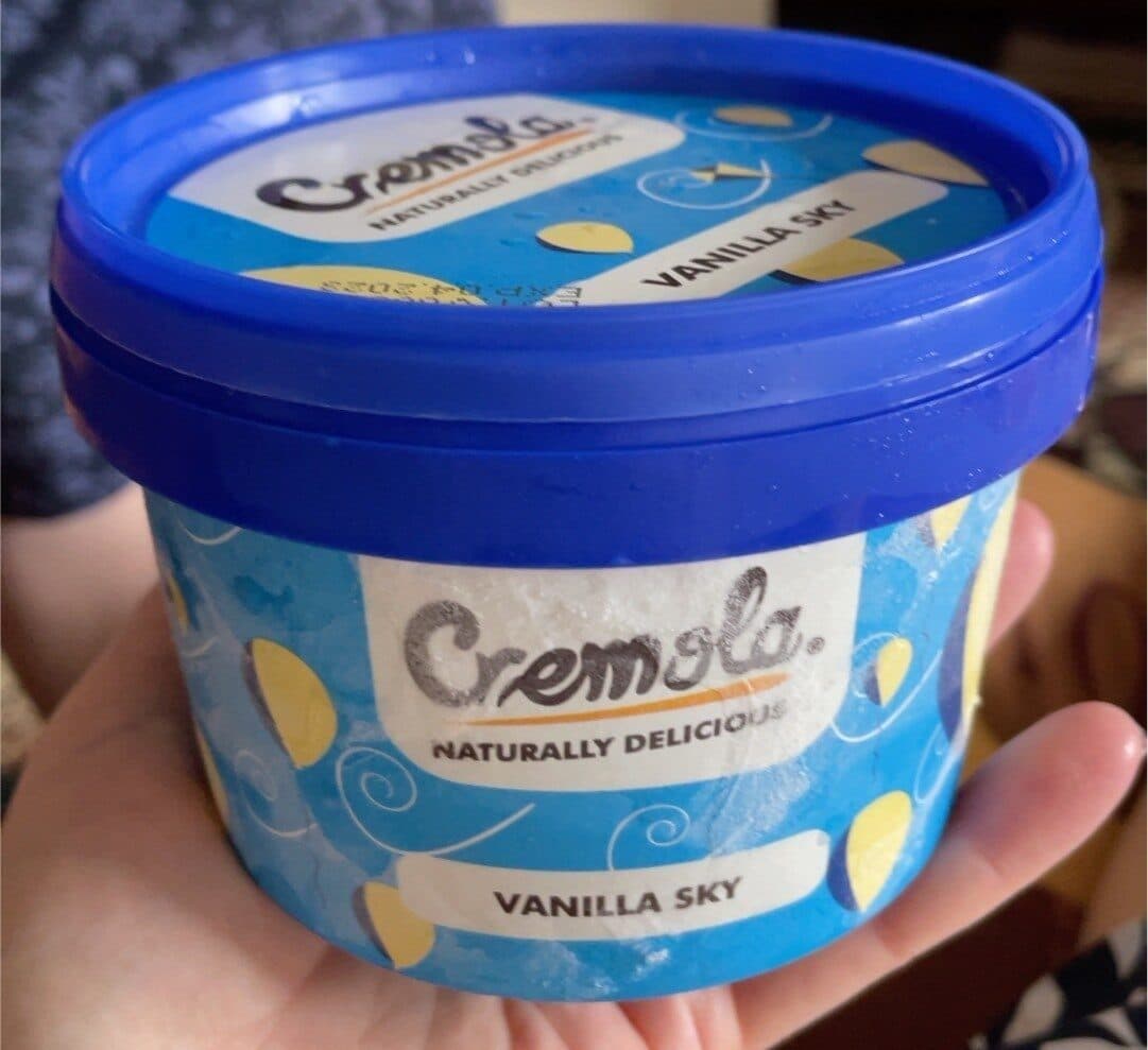 CREMOLA Cremola vanilla sky packshot