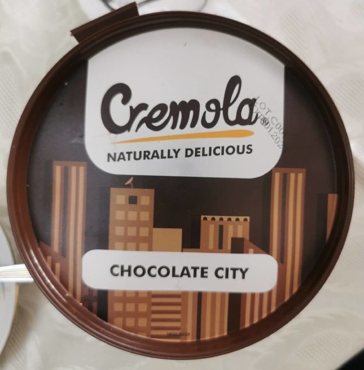 CreamLand Cremola packshot