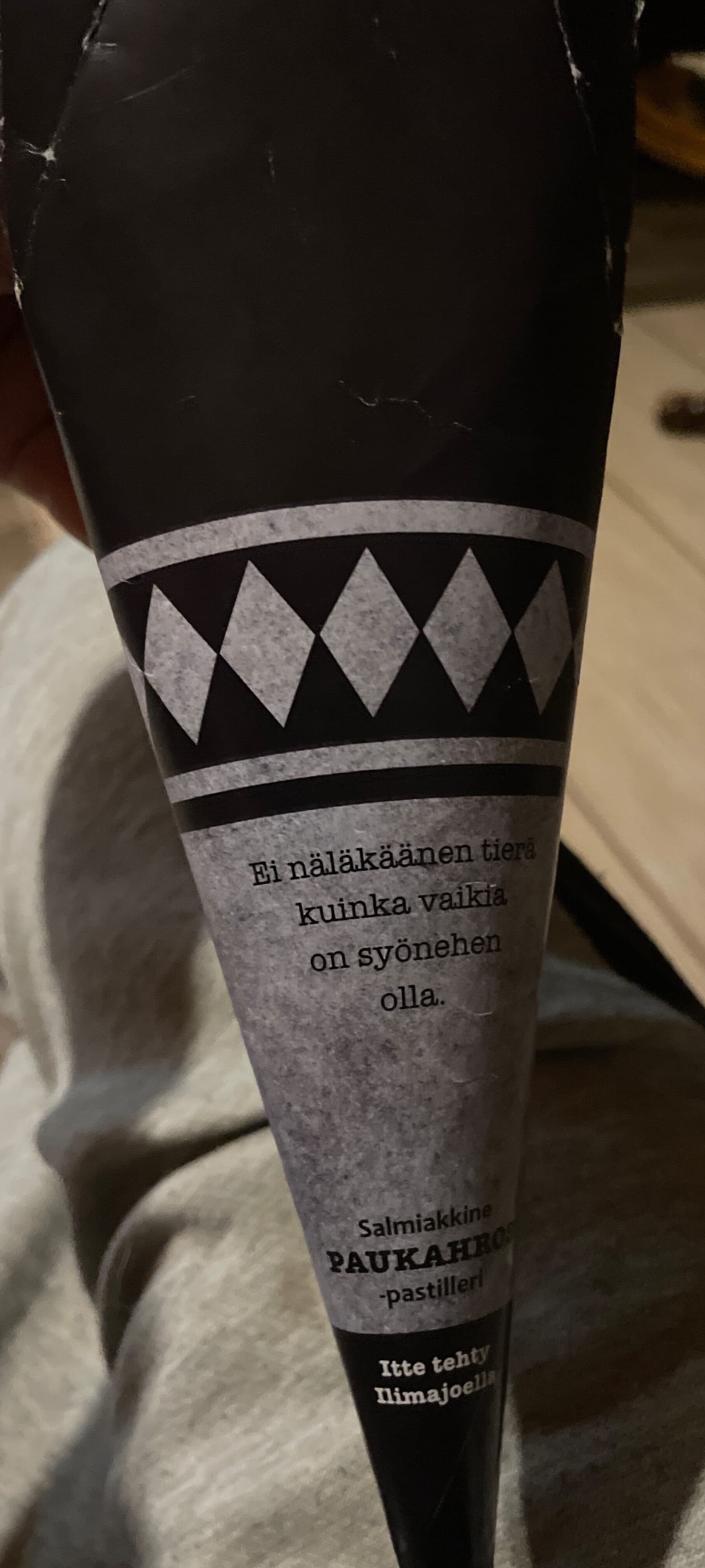 Salmiakkinen Paukahros pastilleri packshot