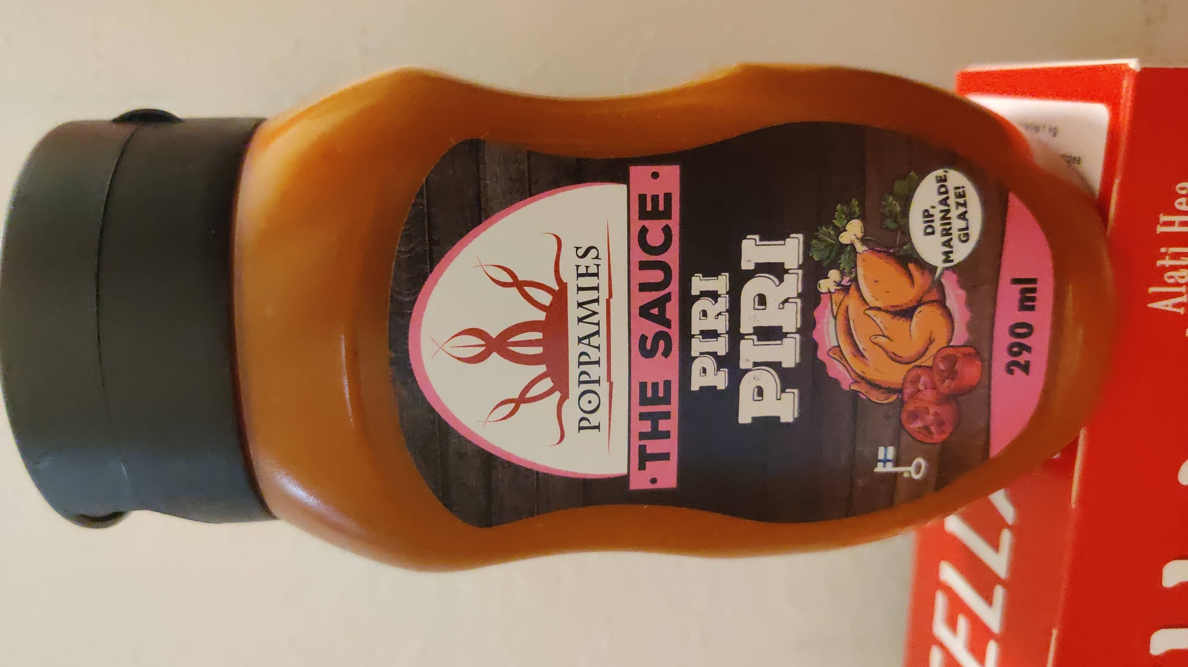 Poppamies piri piri sauce packshot