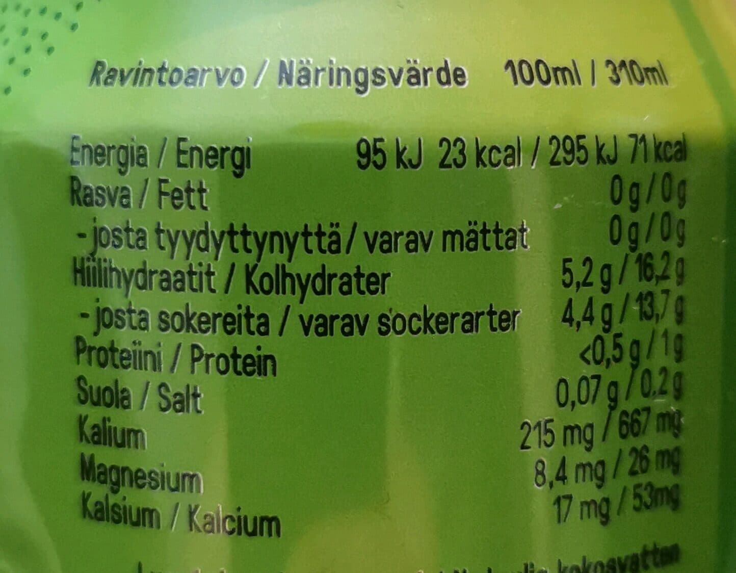 Puhdistamo Natural kookosvesi packshot