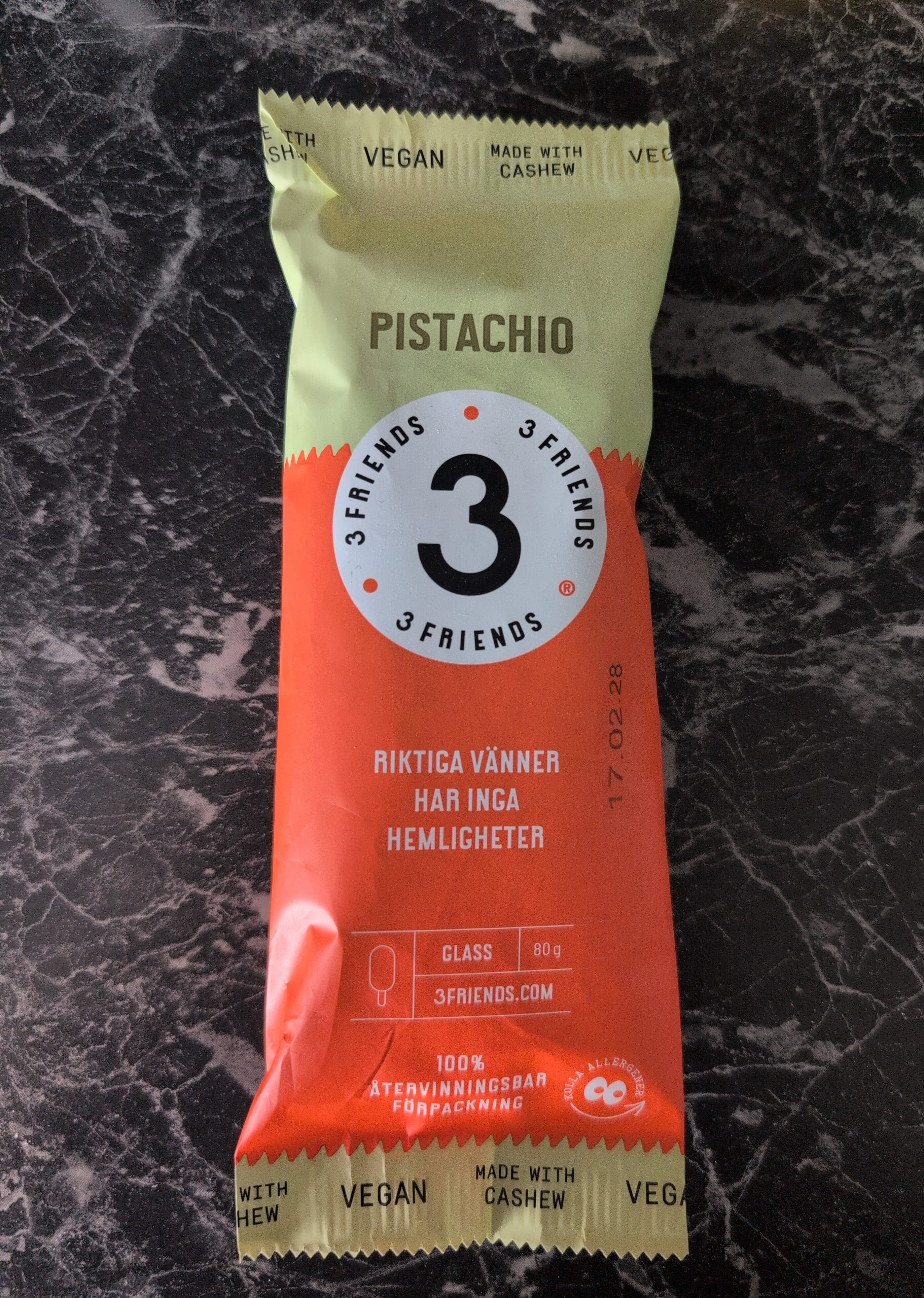 3Friends Pistachio Ice Cream packshot
