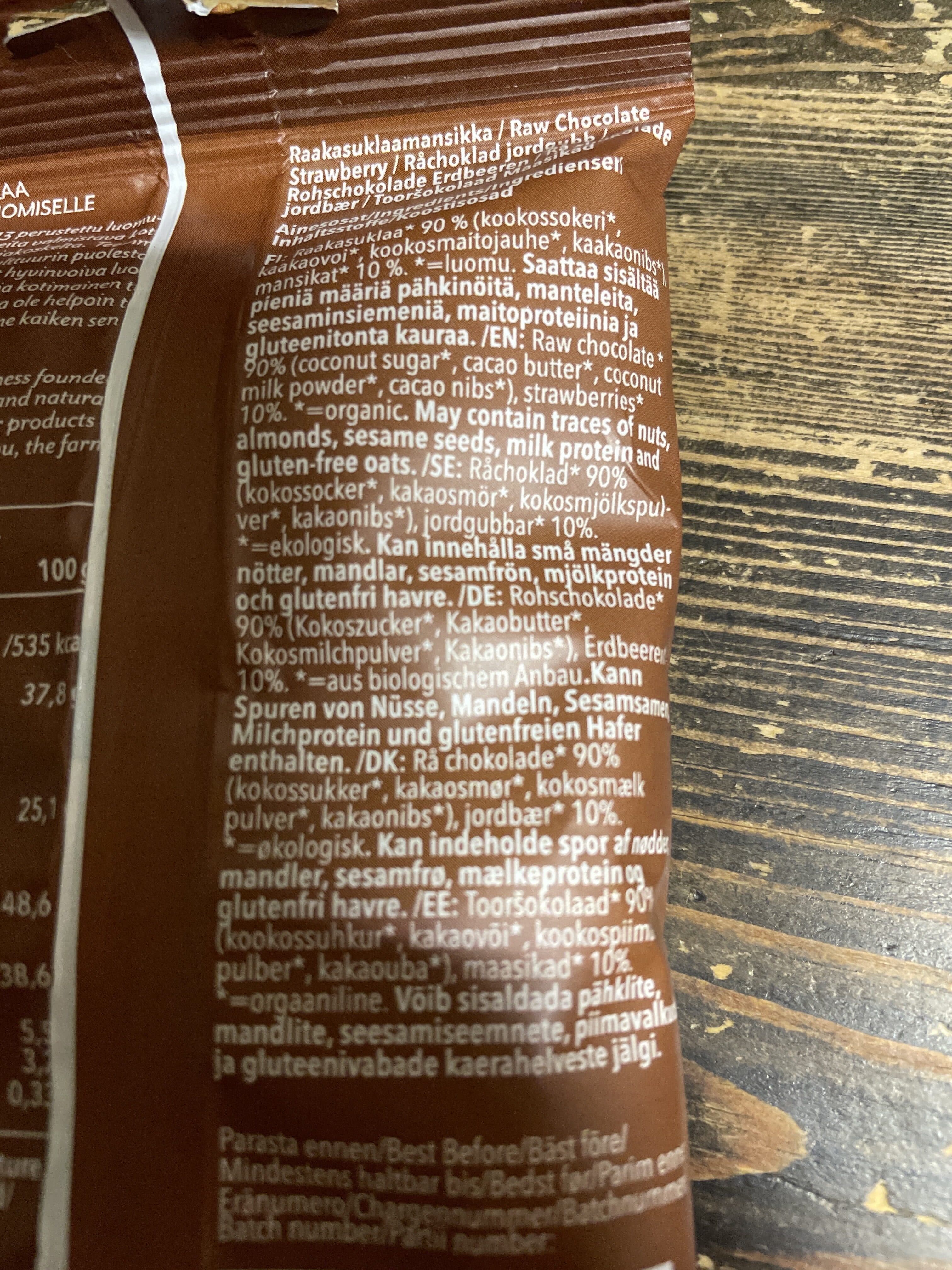 Foodin Raw Chocolate + Strawberry packshot