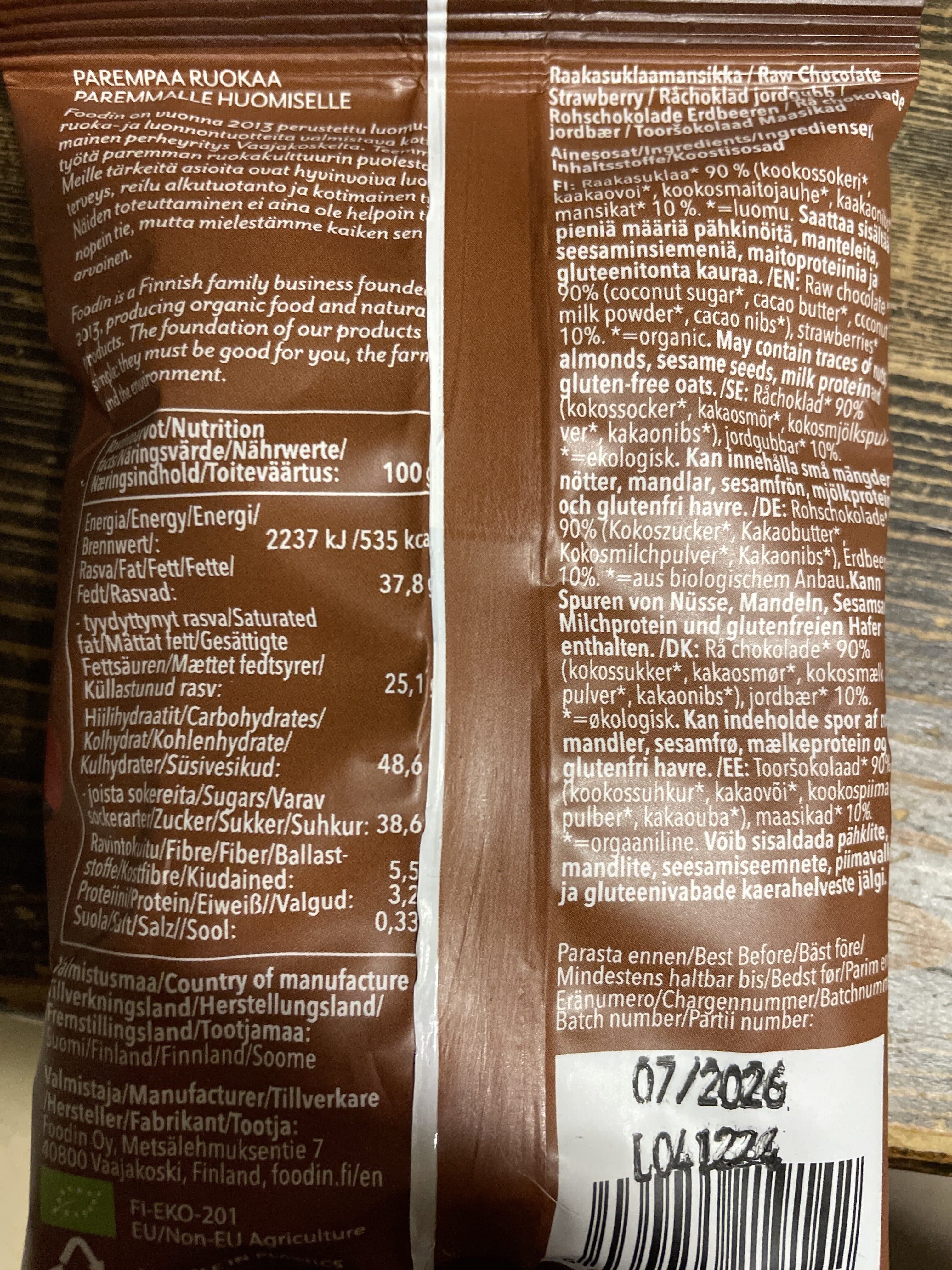 Foodin Raw Chocolate + Strawberry packshot