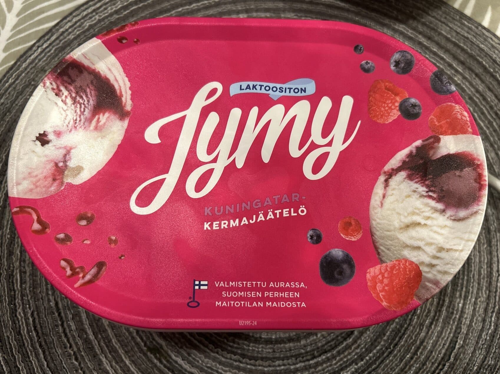 Jymy Kuningatar Kermajäätelö packshot