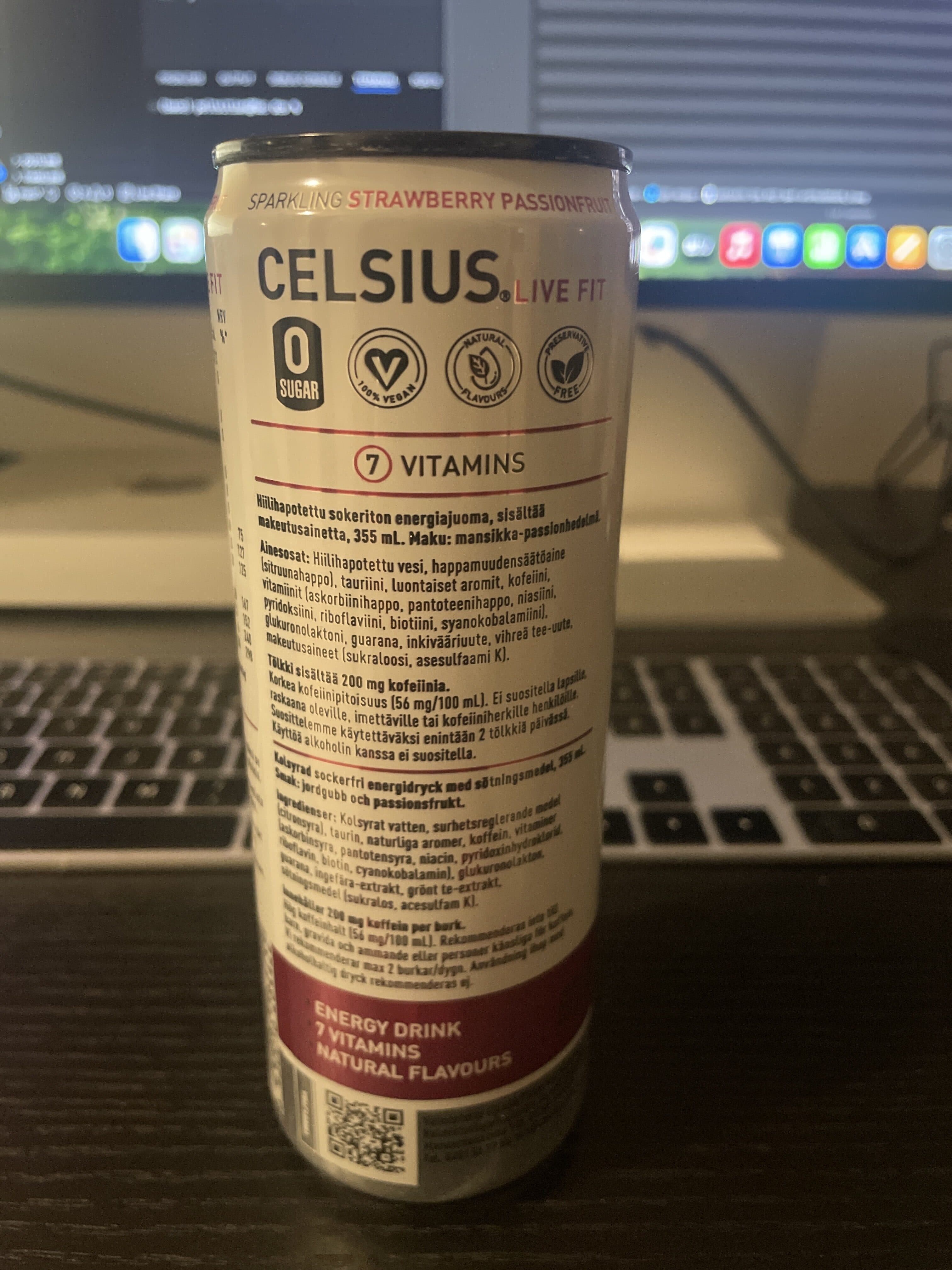 Strawberry passionfruit Celsius packshot