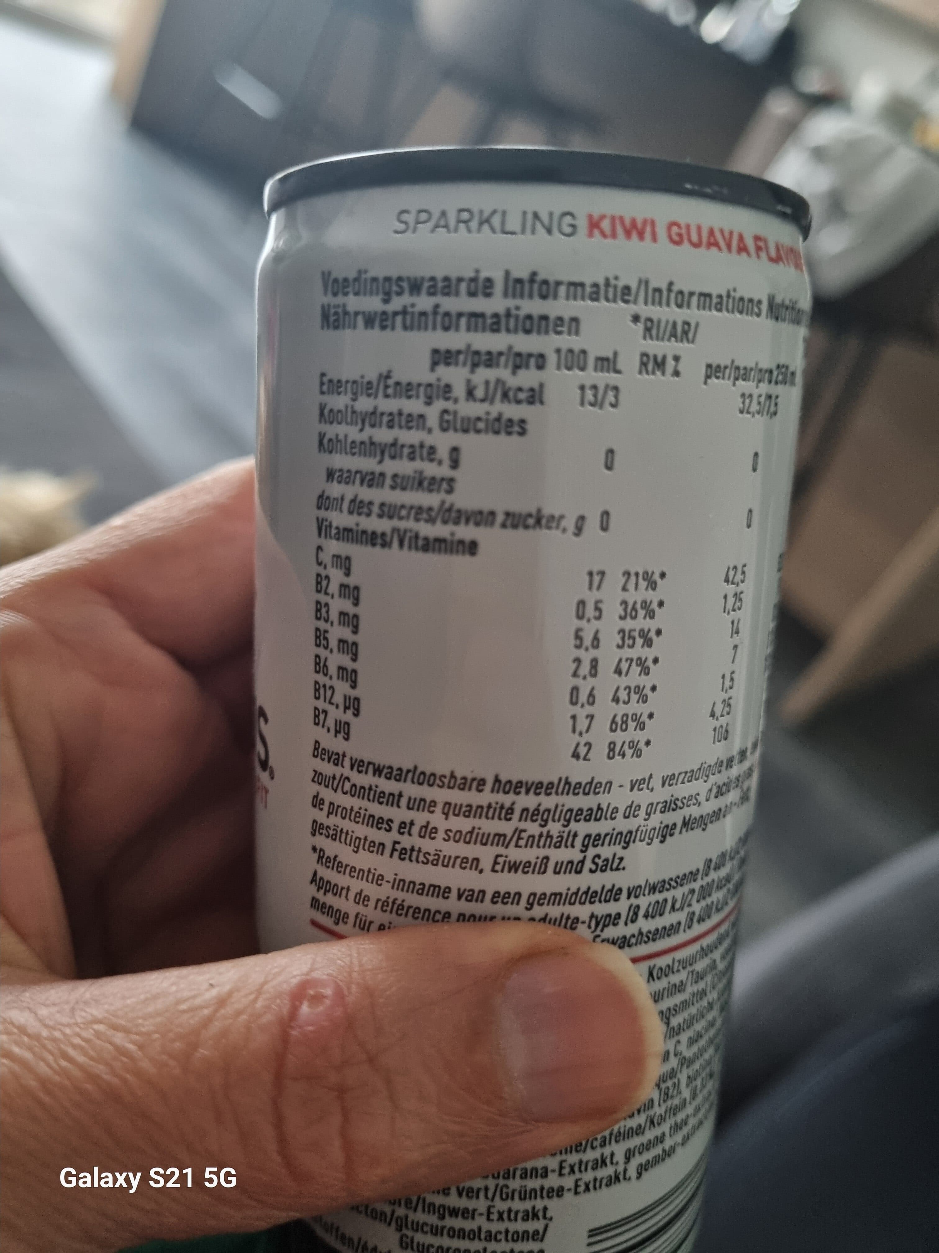 Celsius Kiwi Guava packshot