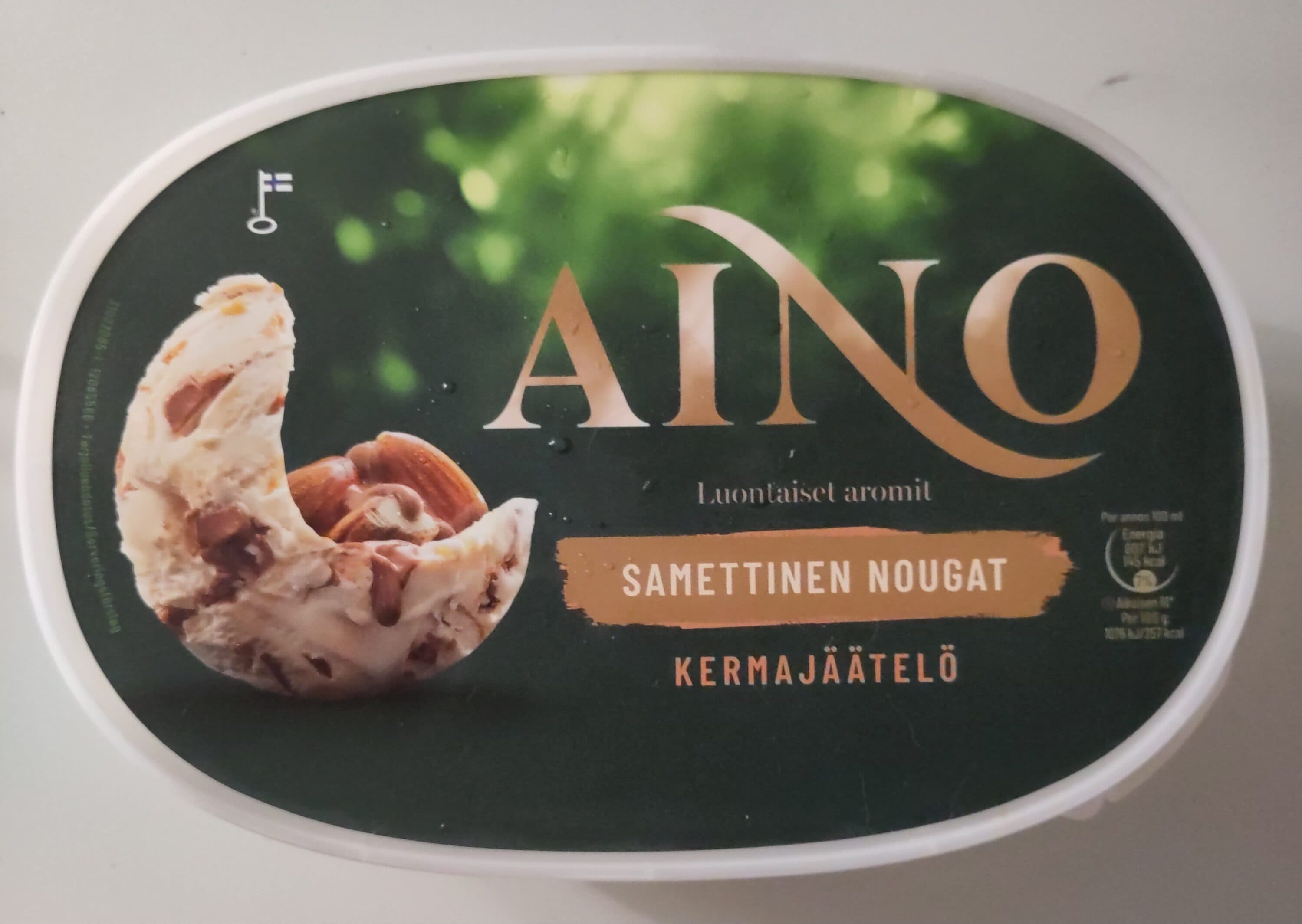 Aino Samettinen Nougat packshot
