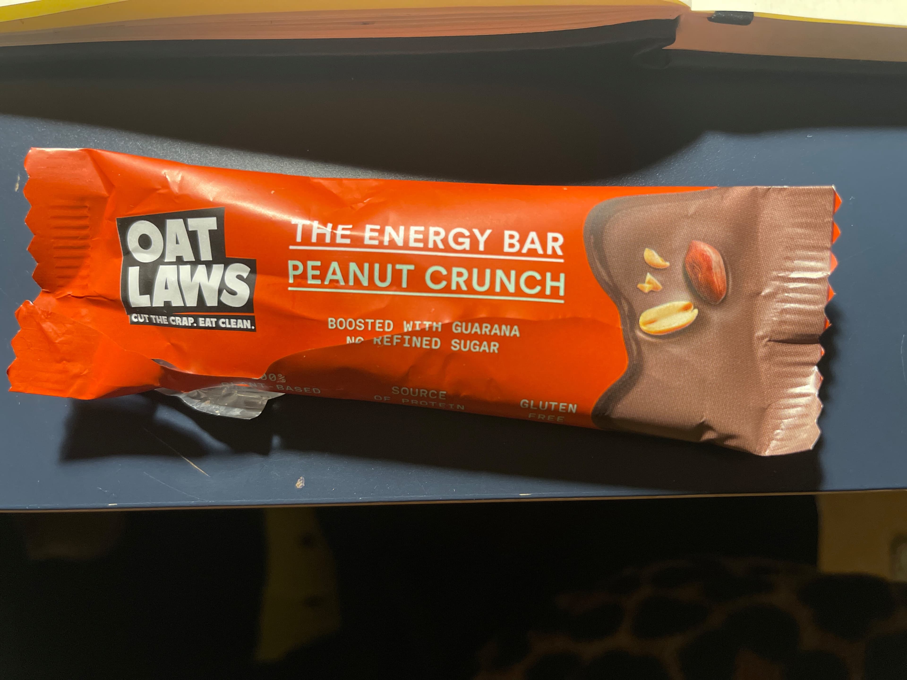 Oat Laws the energy bar, peanut crunch packshot