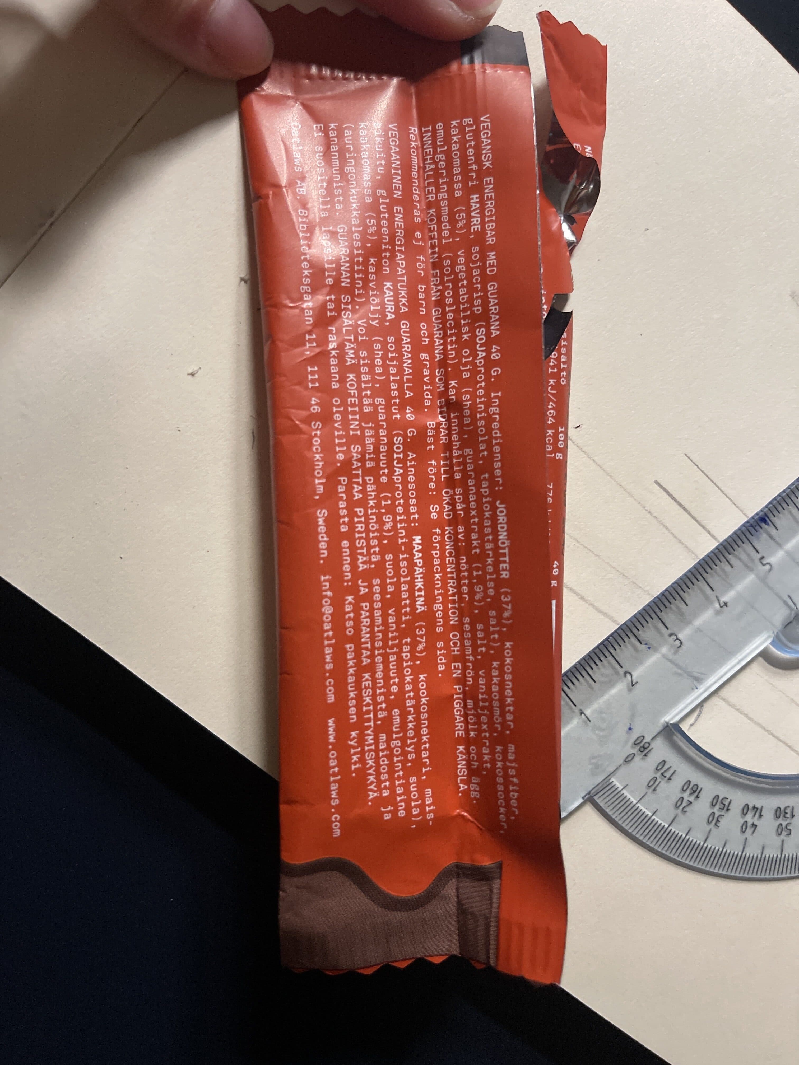 Oat Laws the energy bar, peanut crunch packshot