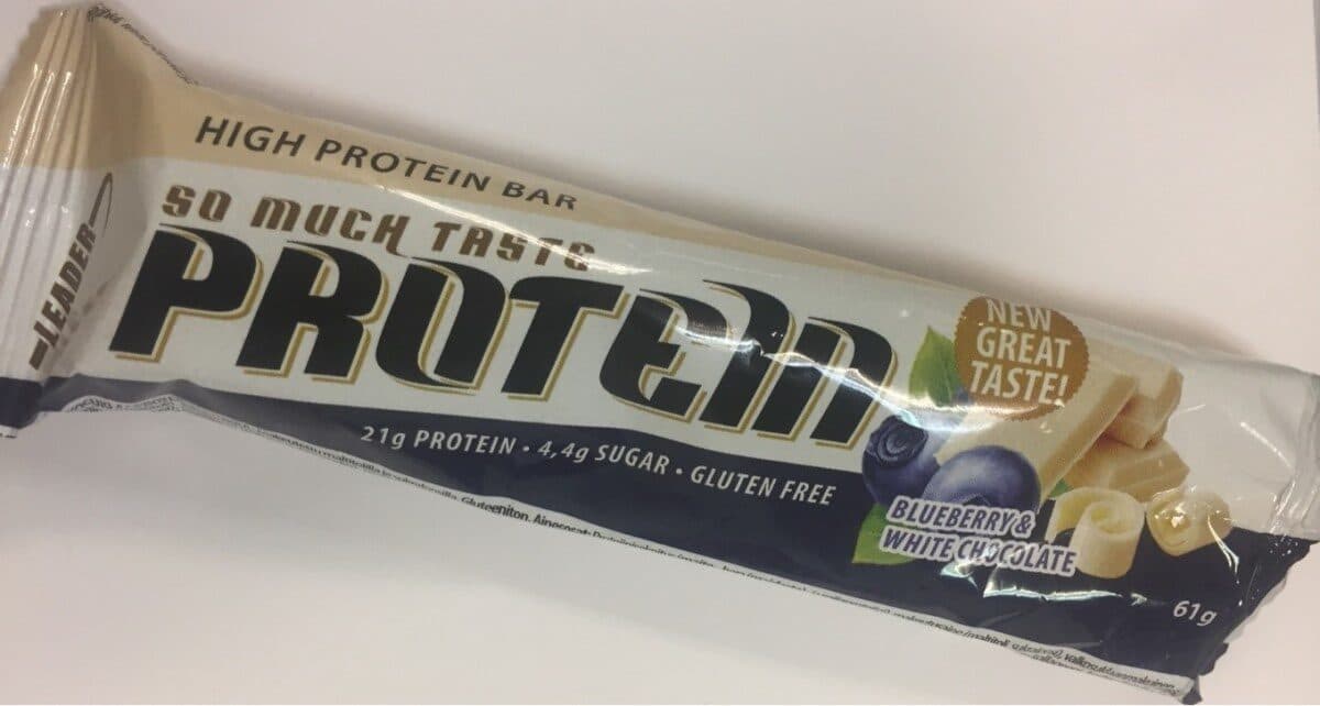 Leader Protein bar blueberry & white chocolate packshot