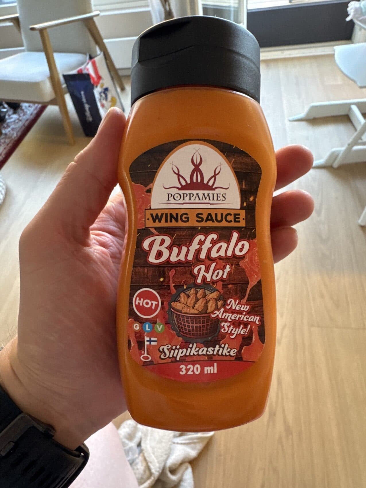 Poppamies Buffalo Hot Siipikastike packshot