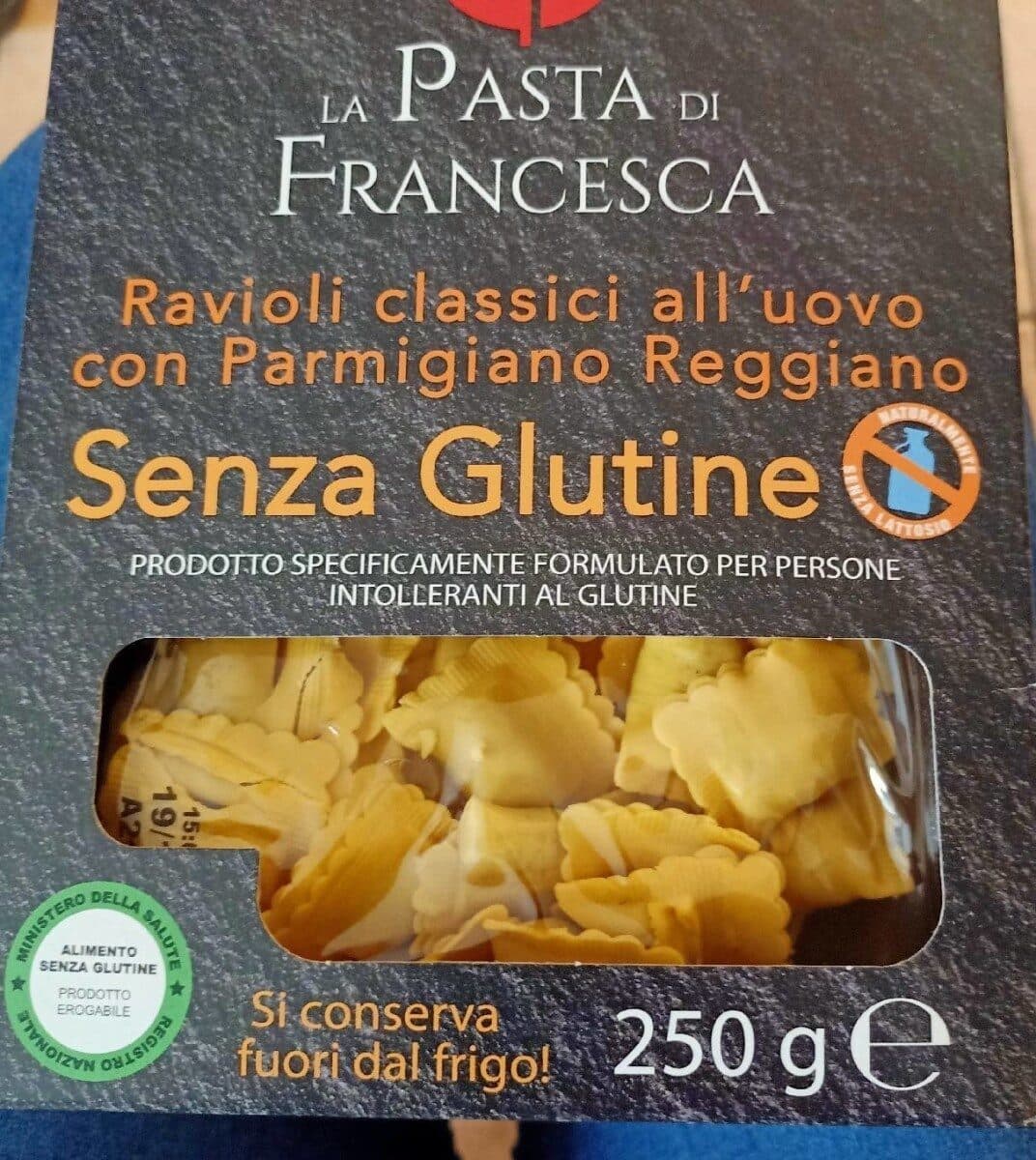 La pasta di Francesca Ravioli classici all'uovo con parmigiano reggiano senza glutine packshot