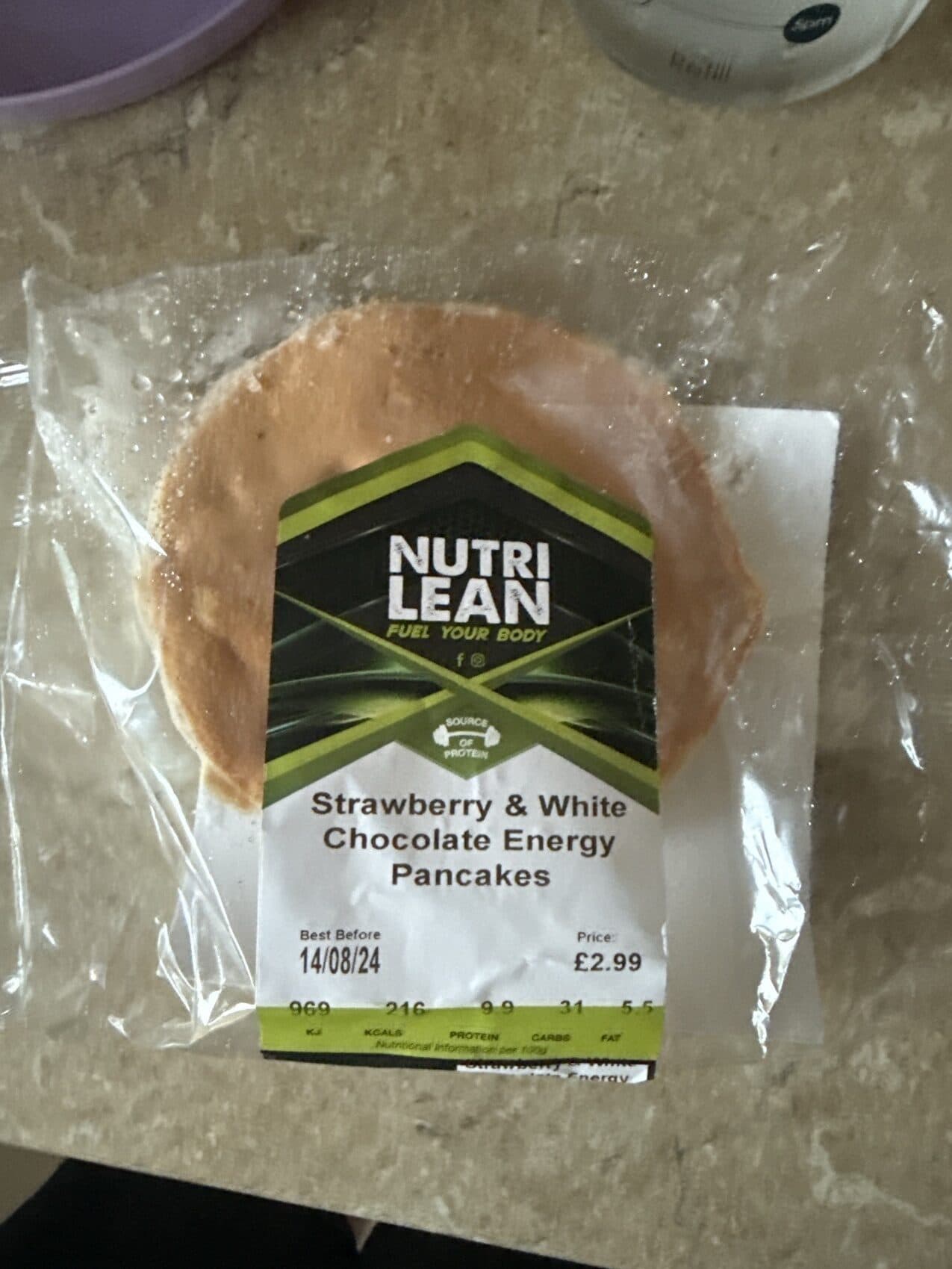 Nutrilean Strawberry & White Chocolate Pancake packshot