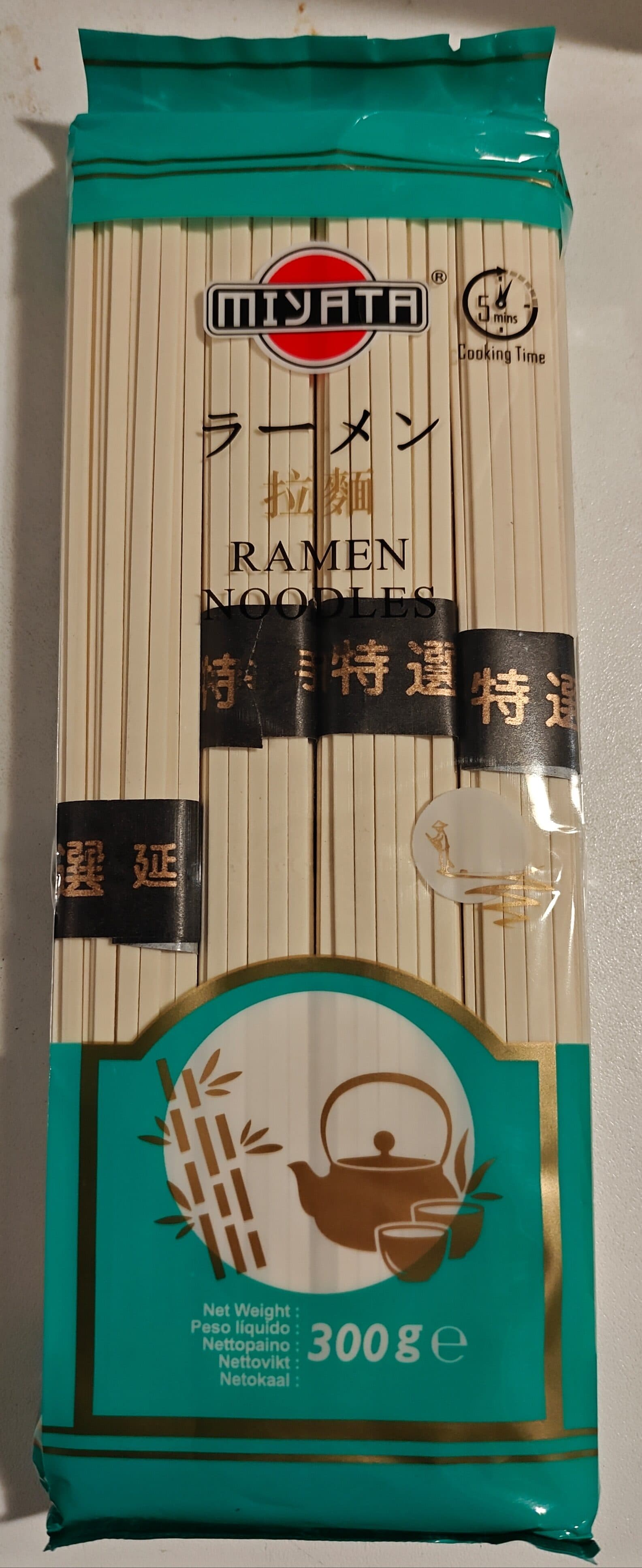 Miyata Ramen Noodles packshot