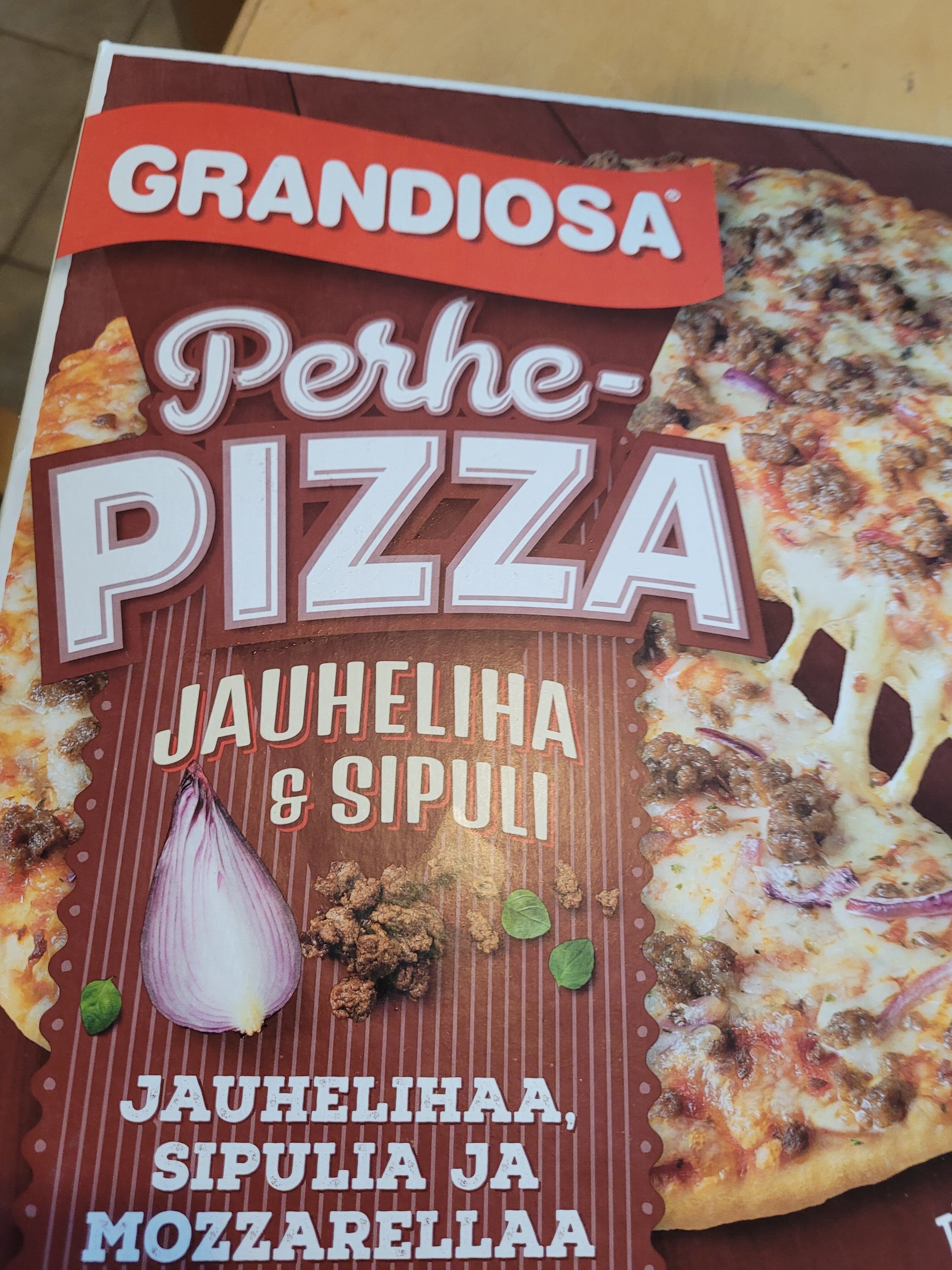 Grandiosa Perhepizza, Jauheliha & Sipuli packshot