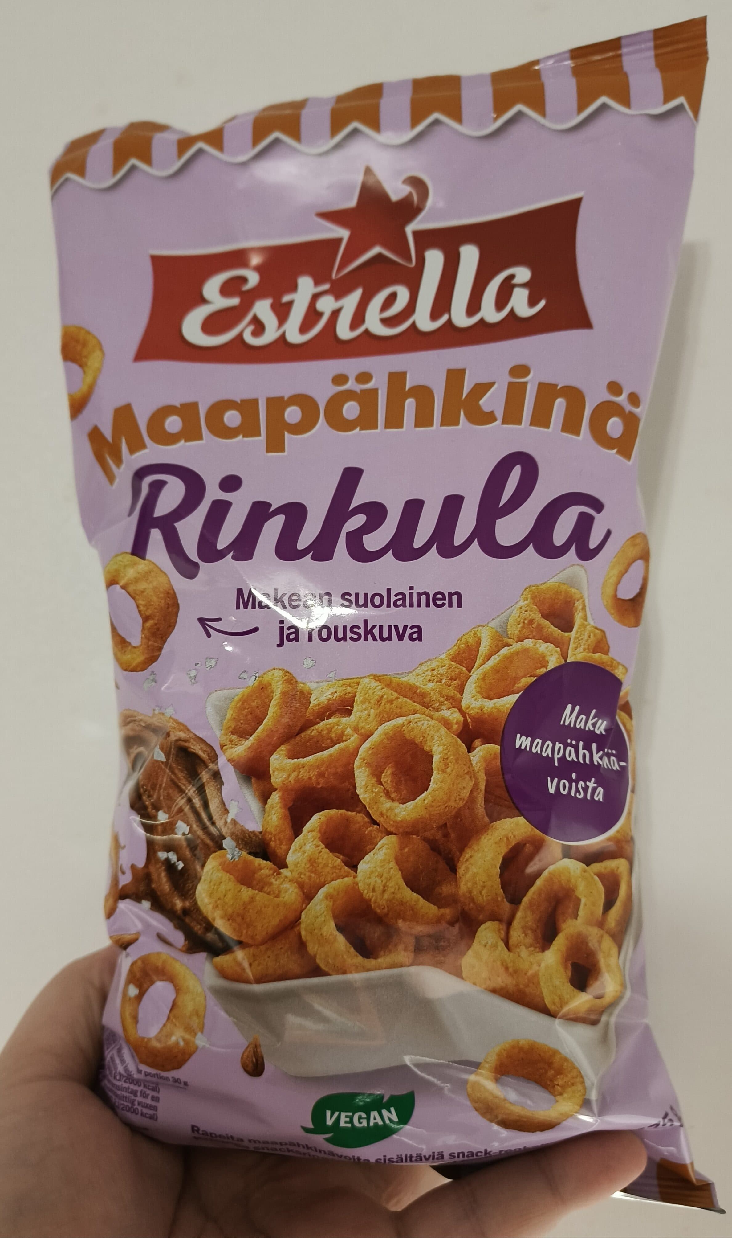 Estrella Peanut butter ring snacks packshot