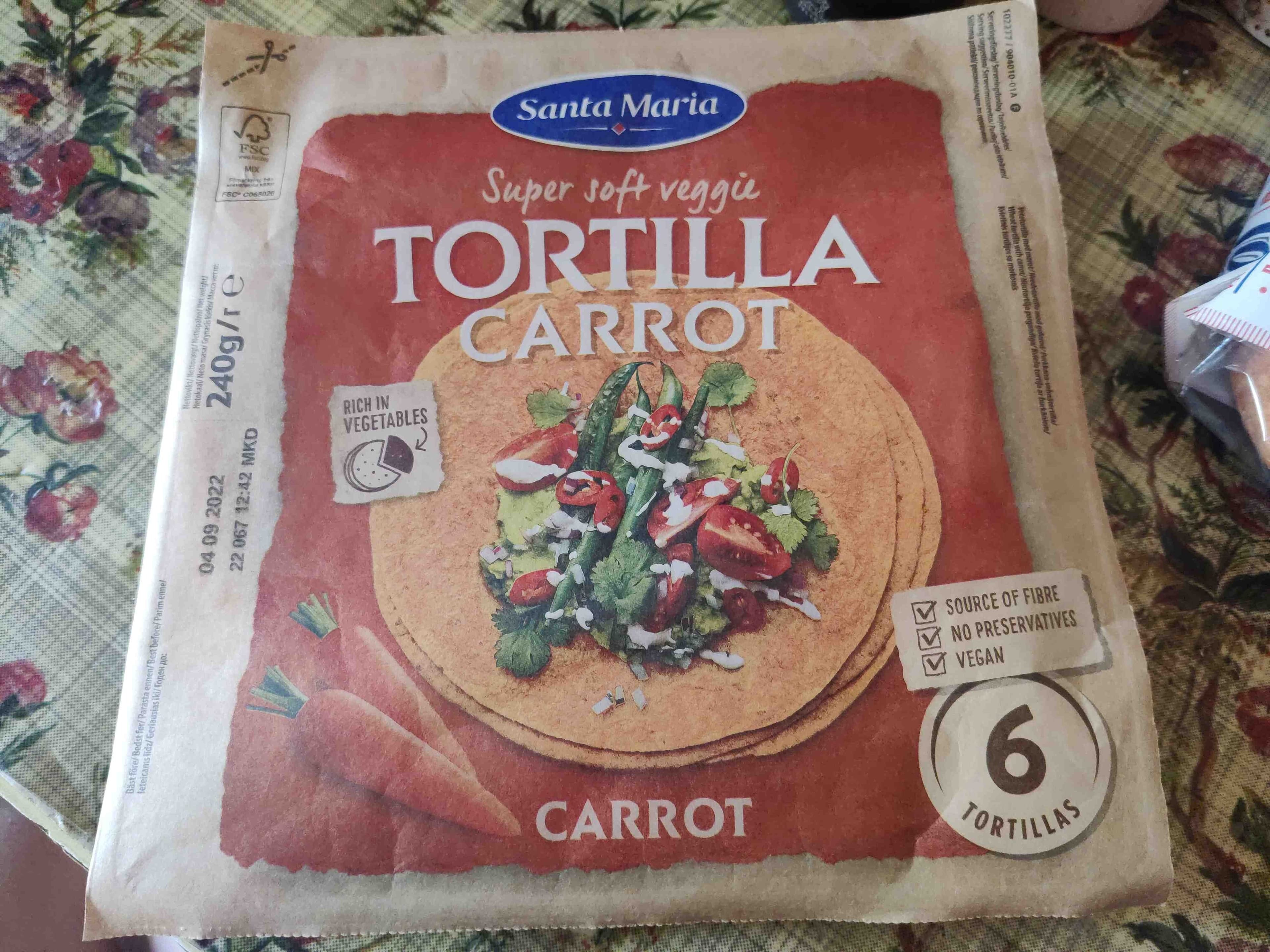 Santa Maria Tortila carrot packshot