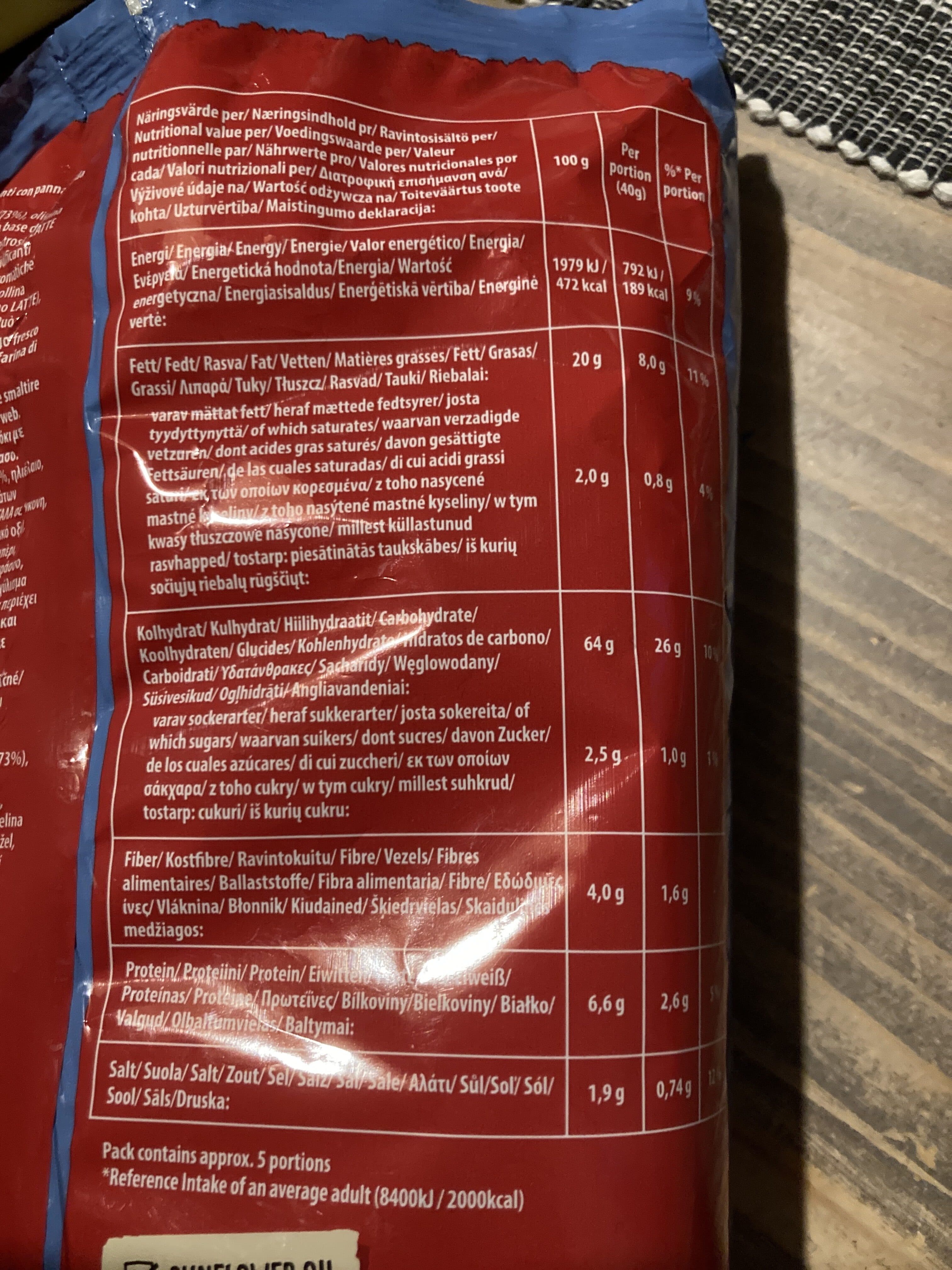 Santa Maria tortilla chips sour cream & chives packshot