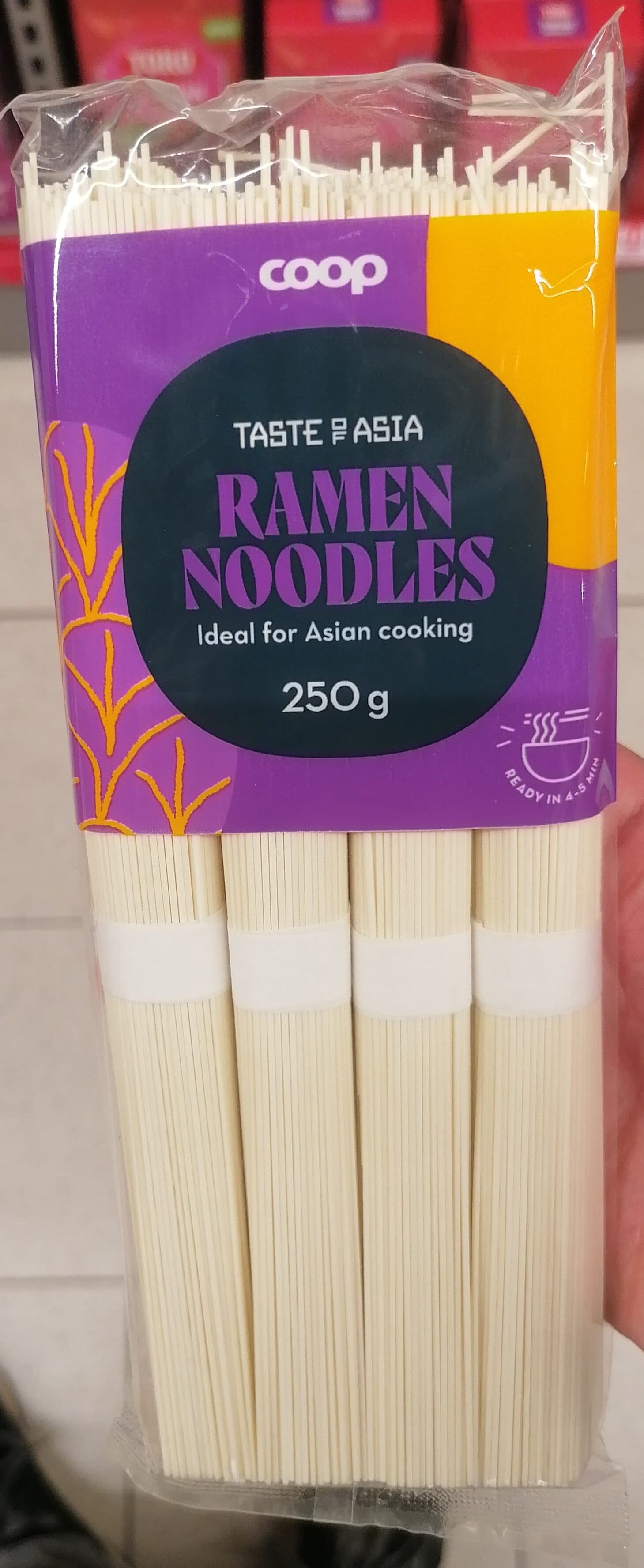 Coop Ramen noodles packshot