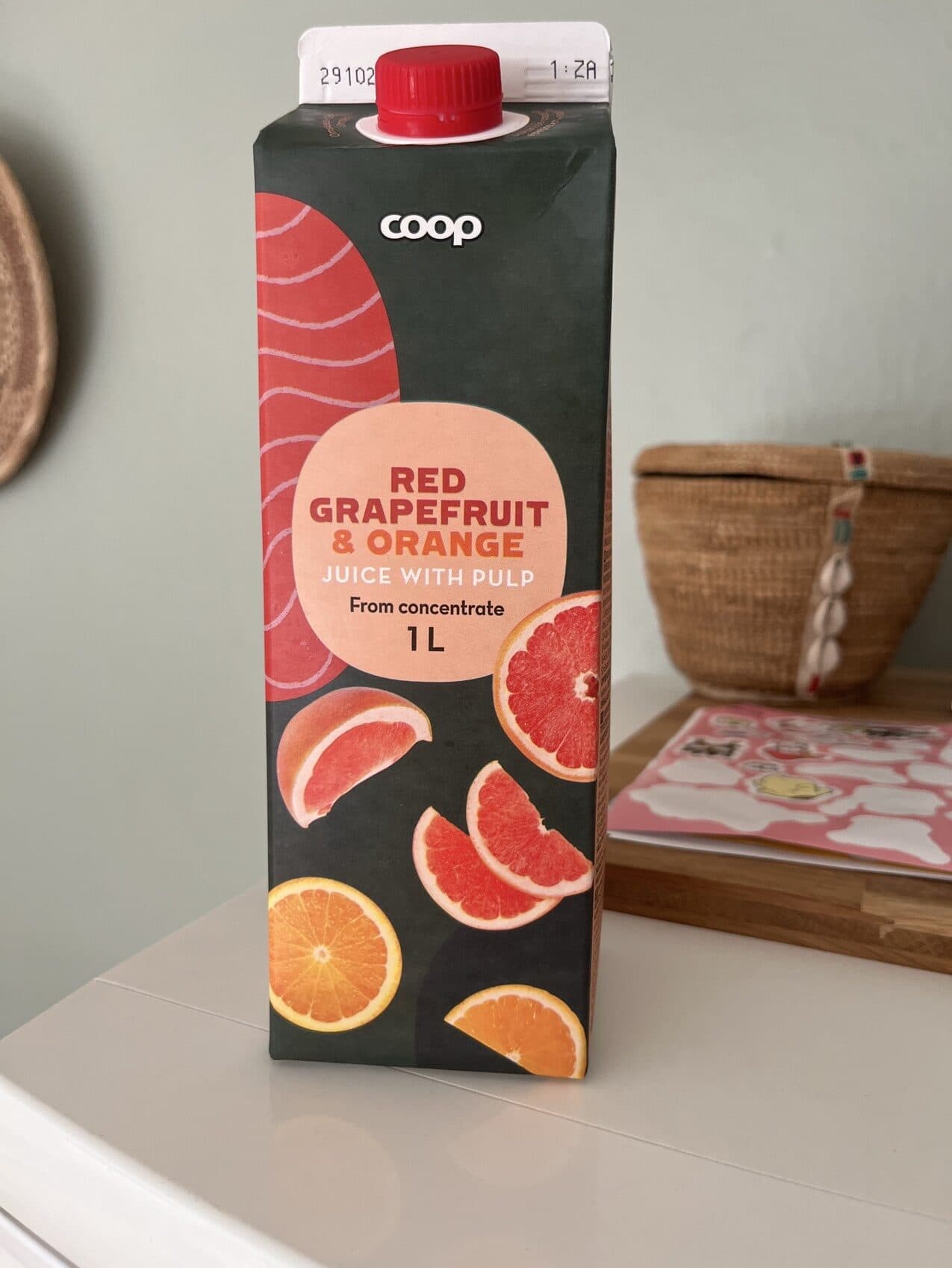 Coop Red Grapefruit & Orange Juice with Pulp packshot