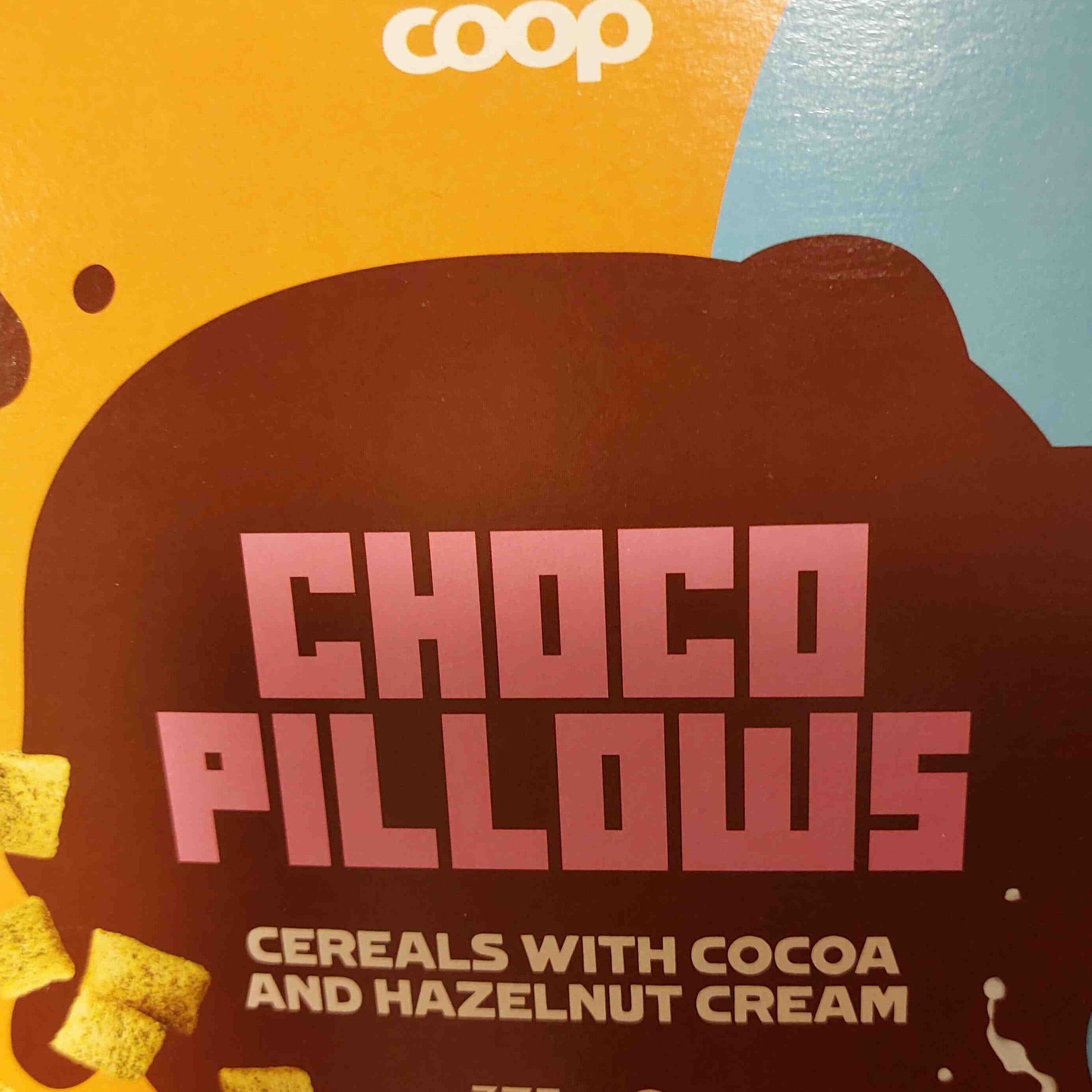 Coop Choco pillows packshot